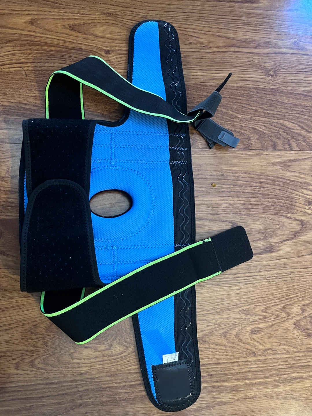 Adjustable Knee Brace with Straps - photo 2
