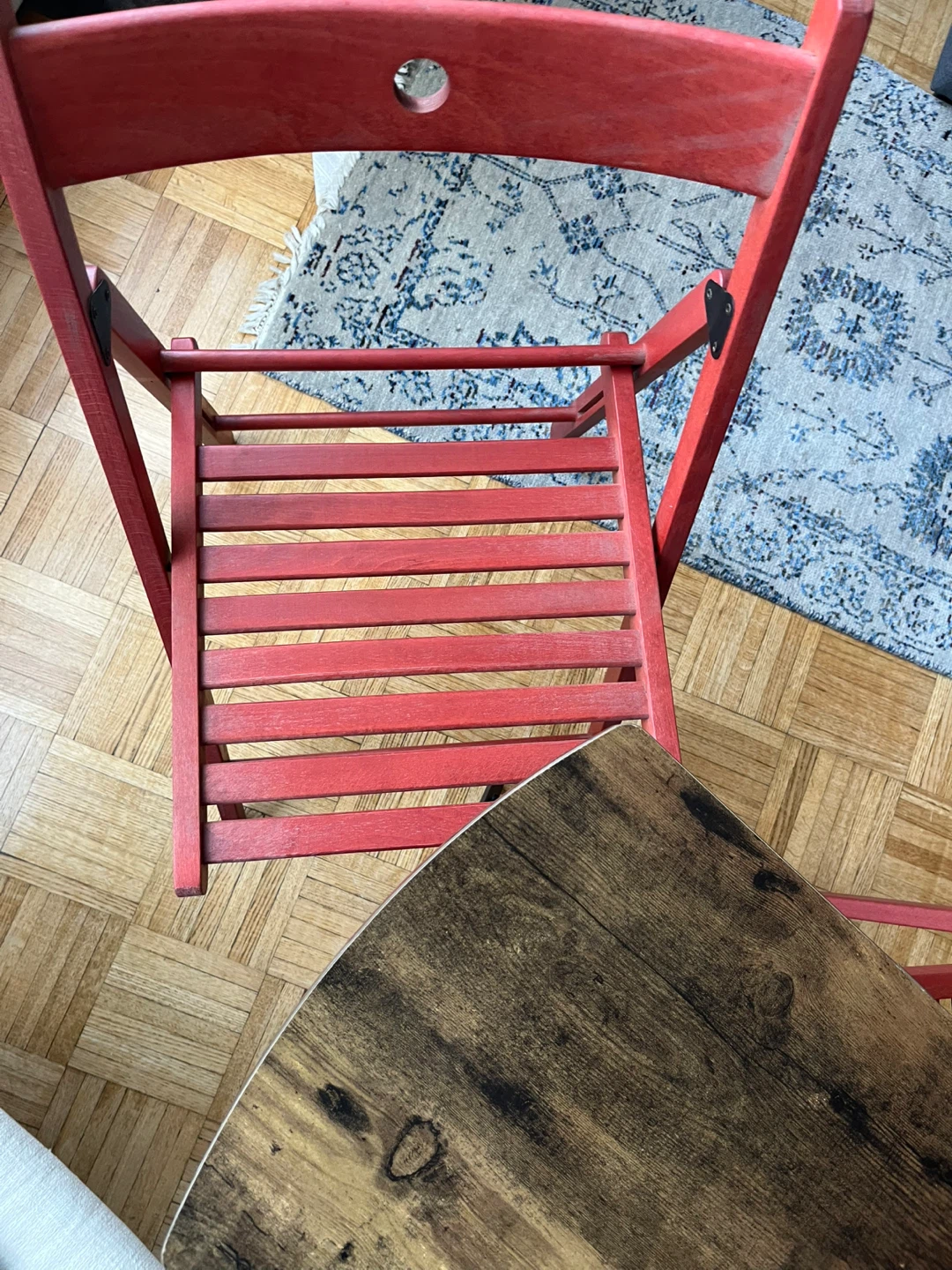 Wooden coffee table and beech wood Terje chairs - photo 3