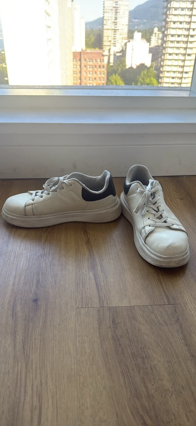 White Leather Sneakers with black Accent