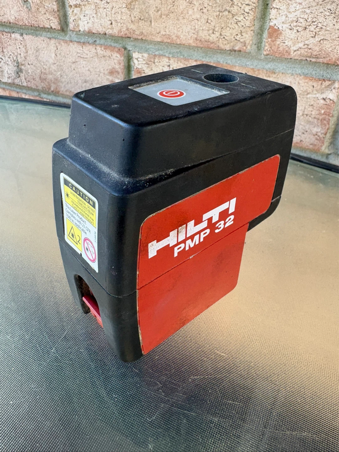 Hilti PMP 32 Laser Measure Tool