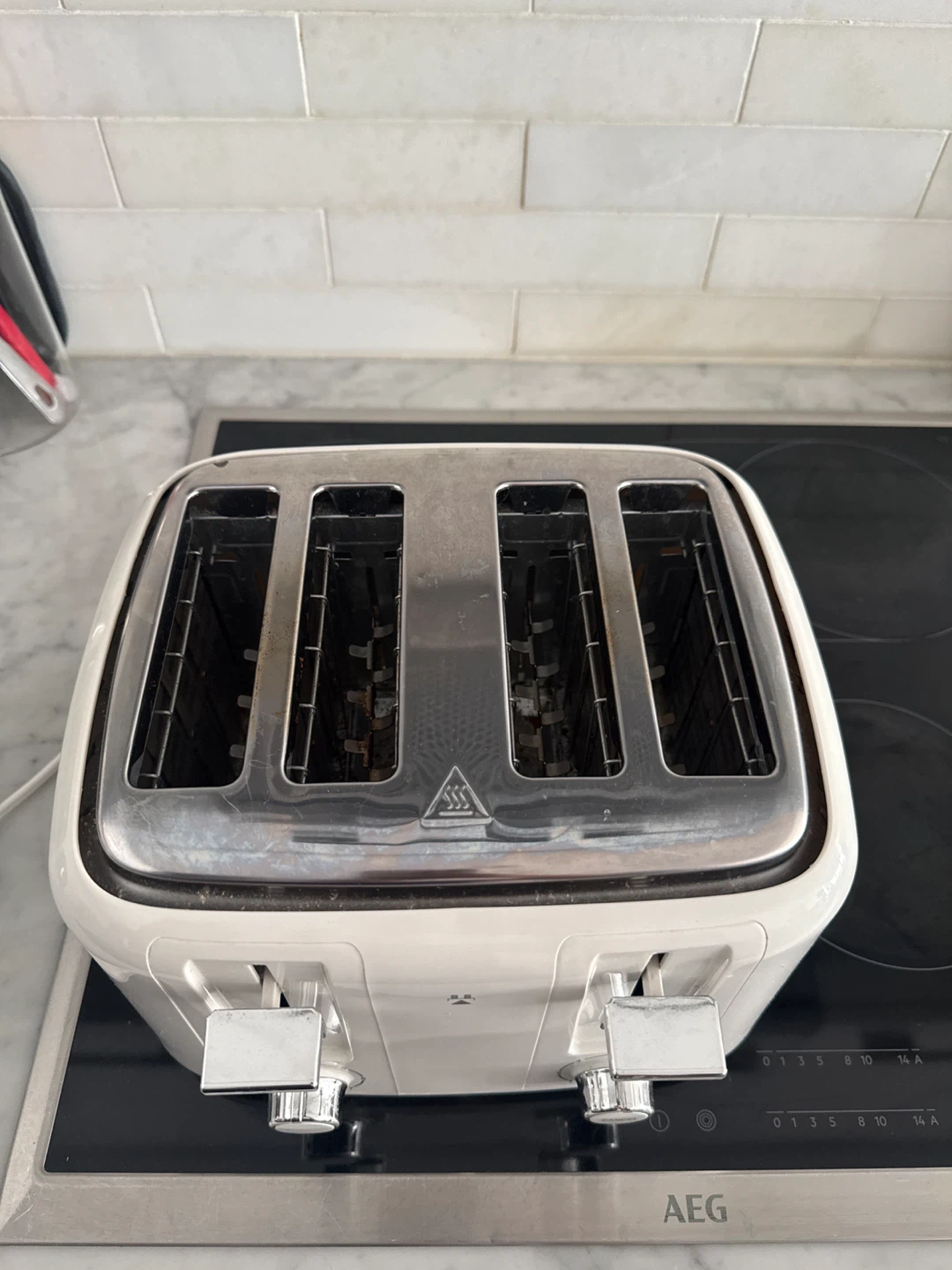 Hamilton Beach 4-Slice Toaster - photo 2
