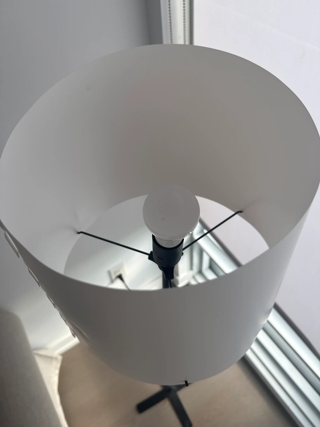 White Floor Lamp with Black Base - photo 2