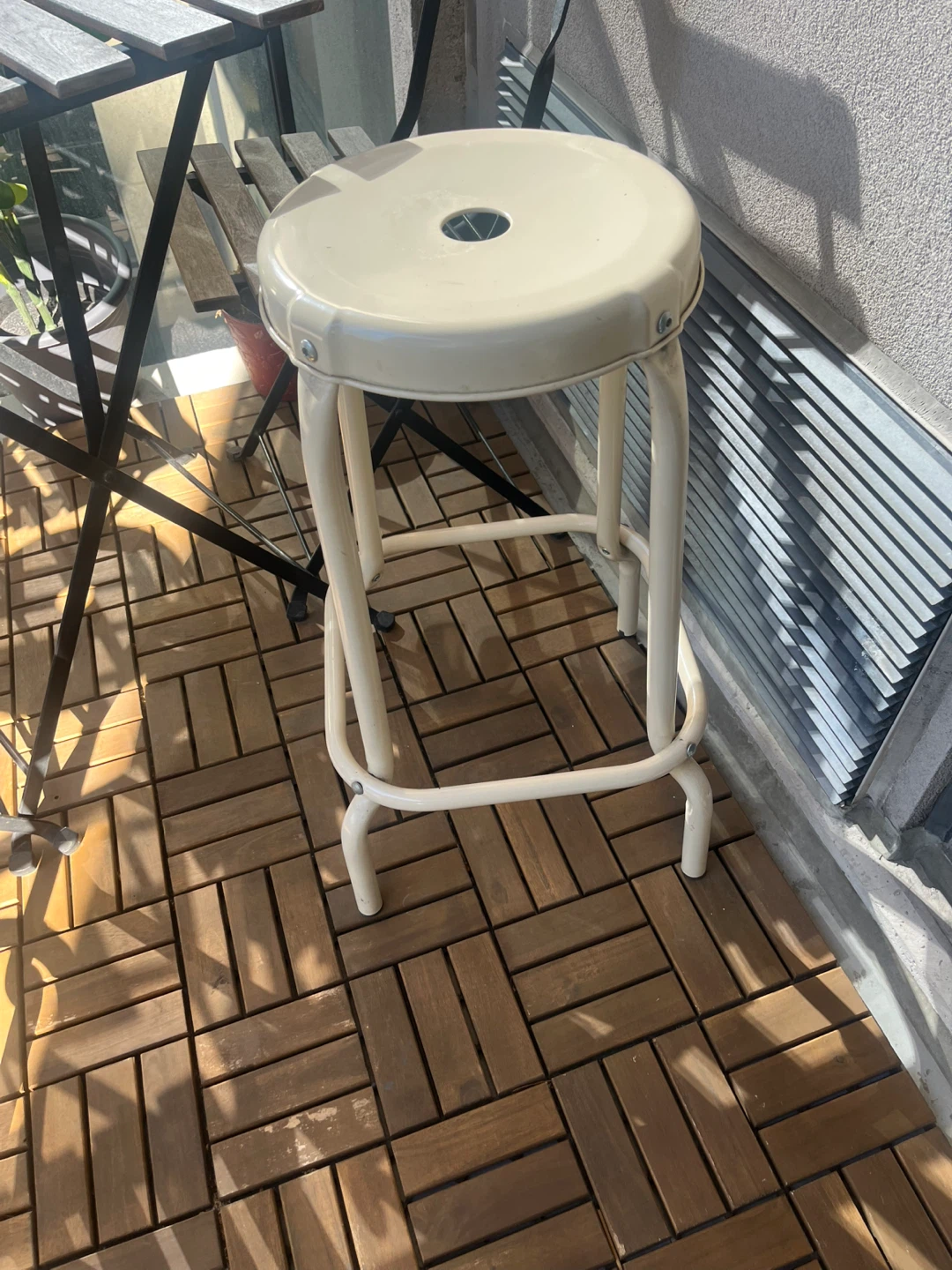 Cream Metal Bar Stool