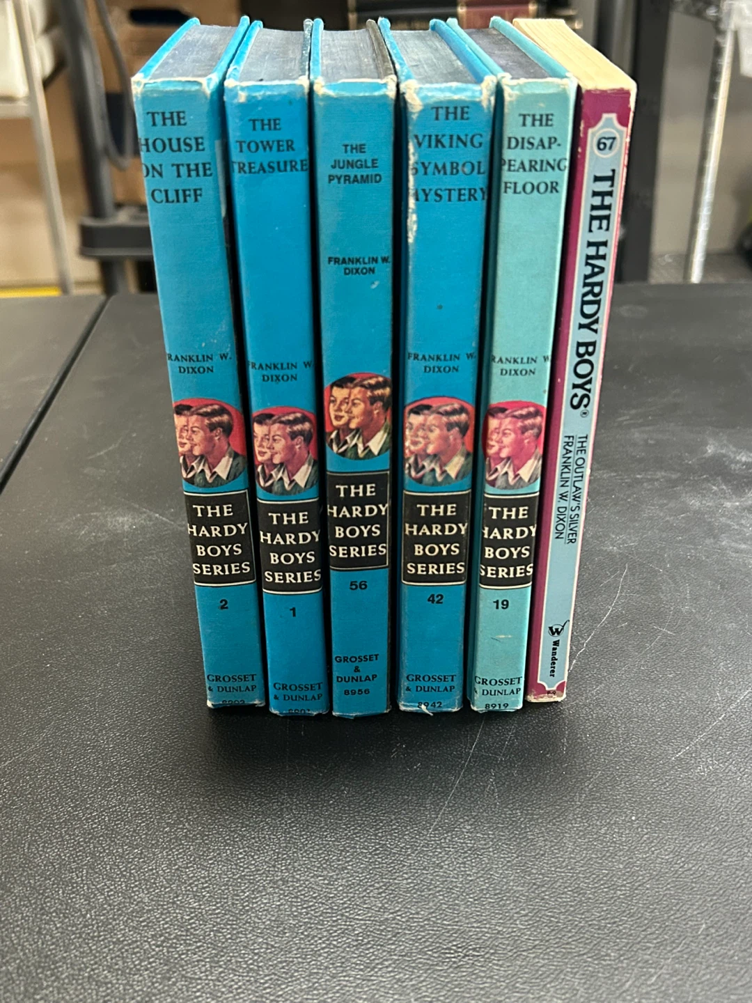The Hardy Boys Mystery Series Books (Lot of 6)