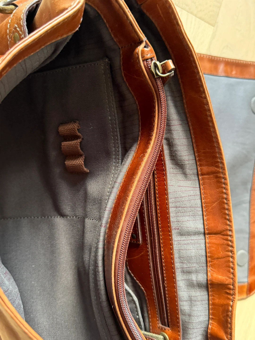 Fossil Brown Leather Messenger Bag - photo 5