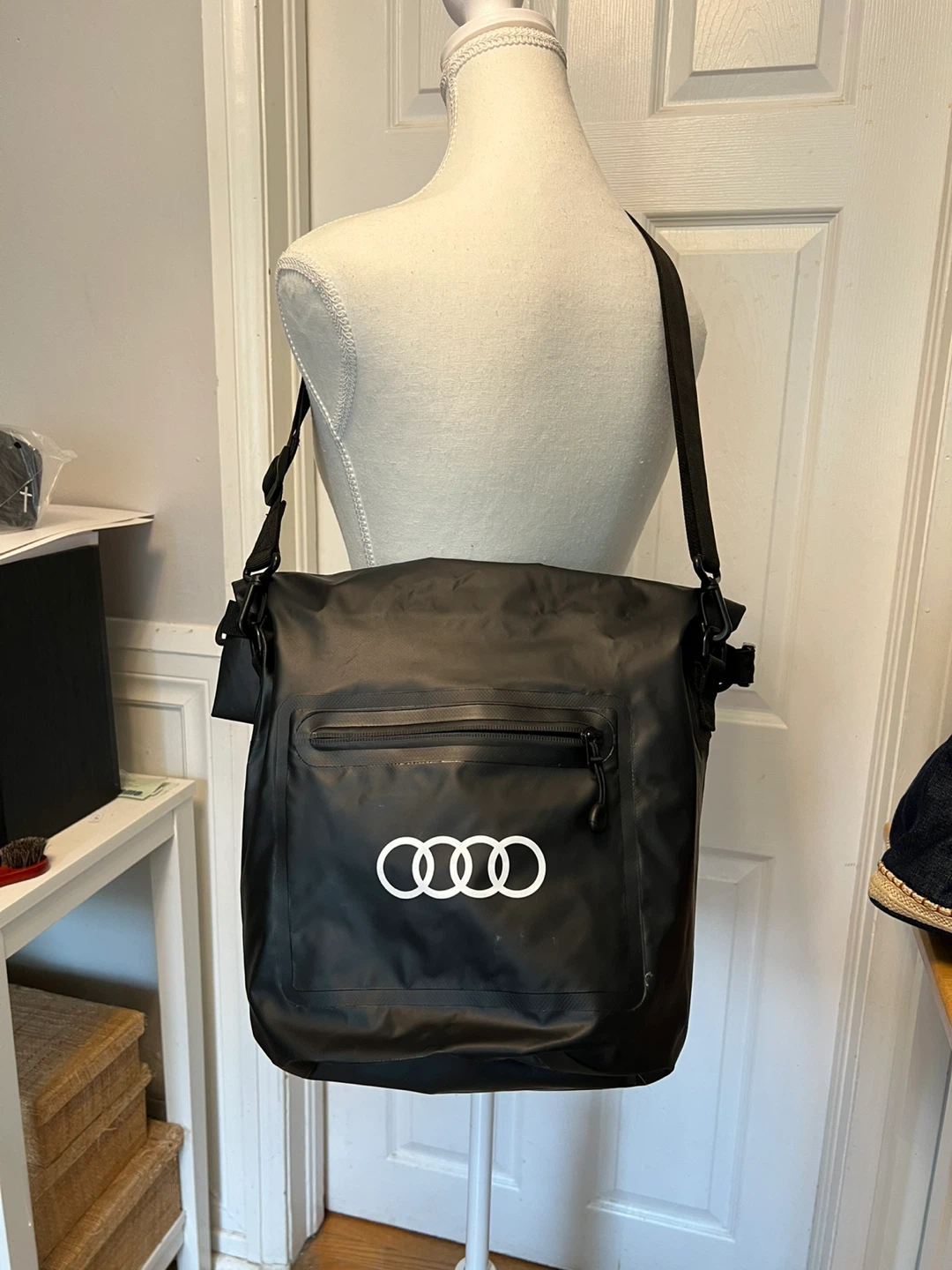 Audi Dry Bag Shoulder Bag - photo 5