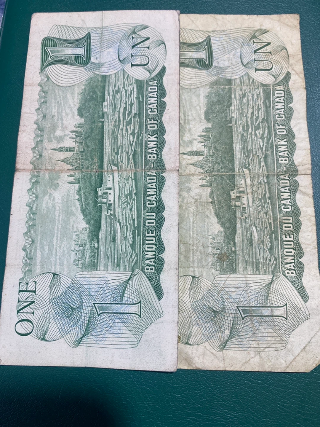 Two 1967 Canadian One Dollar Bills - photo 2