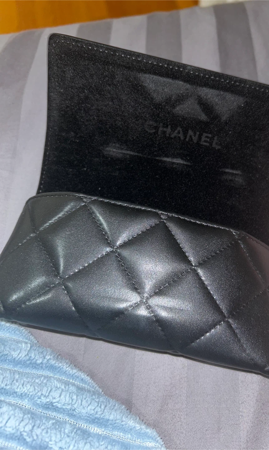 CHANEL Quilted Eyeglass case - photo 2