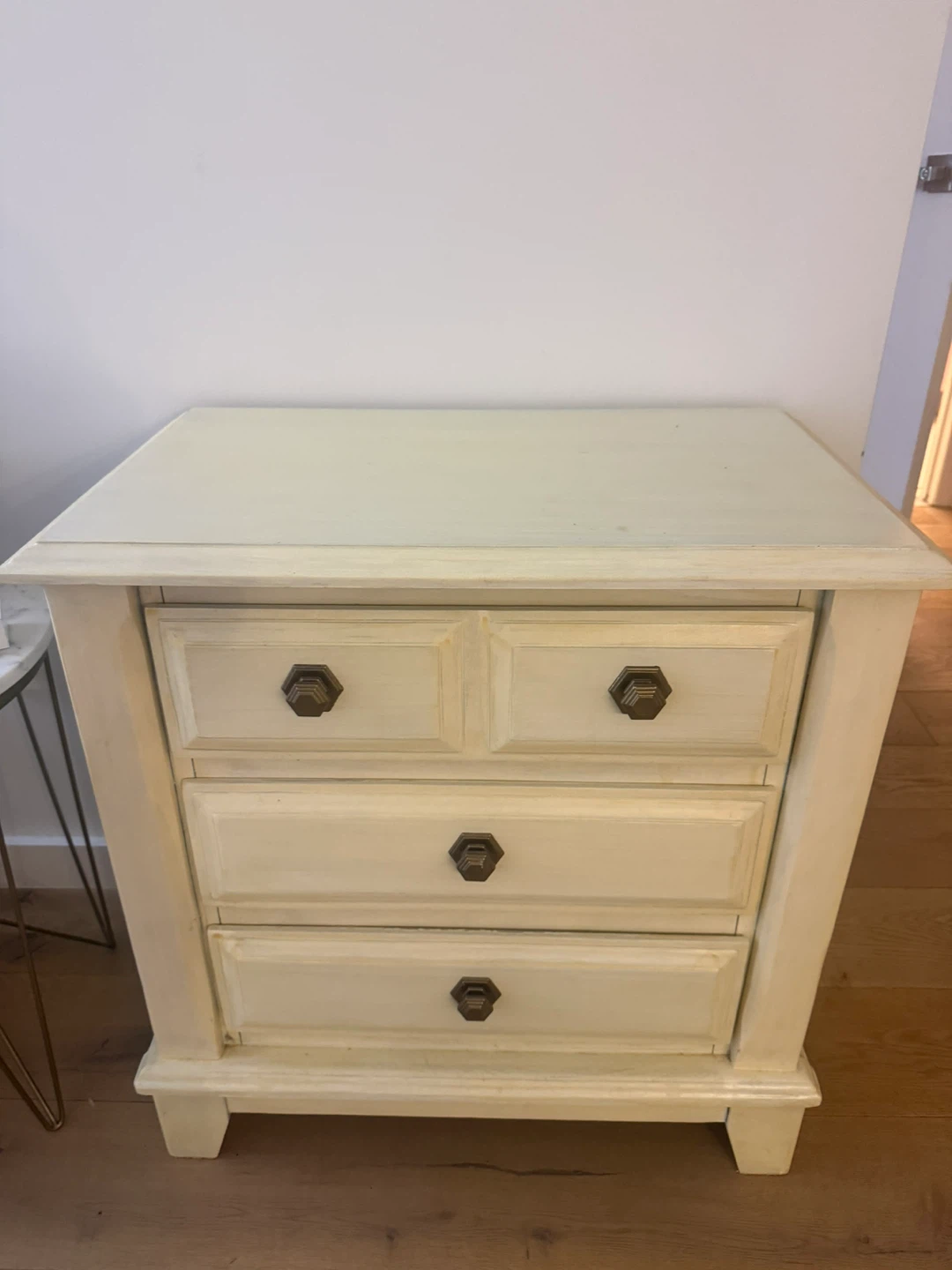 Cream 4-Drawer Nightstand - photo 2