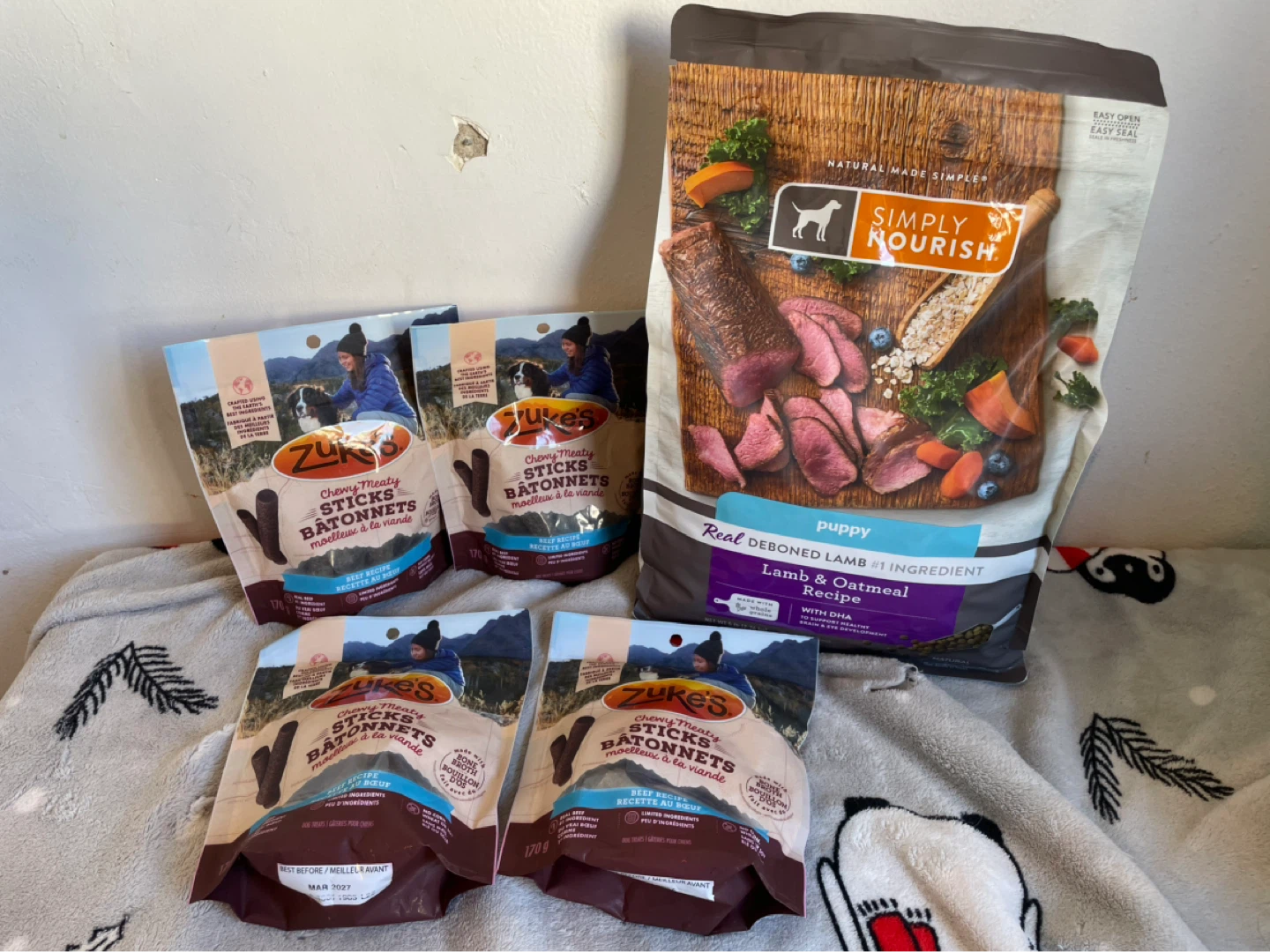 Brand New Puppy Food & Treats (Chicken Free)