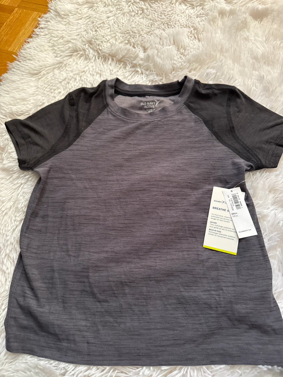 Old Navy Active T-Shirt - XS