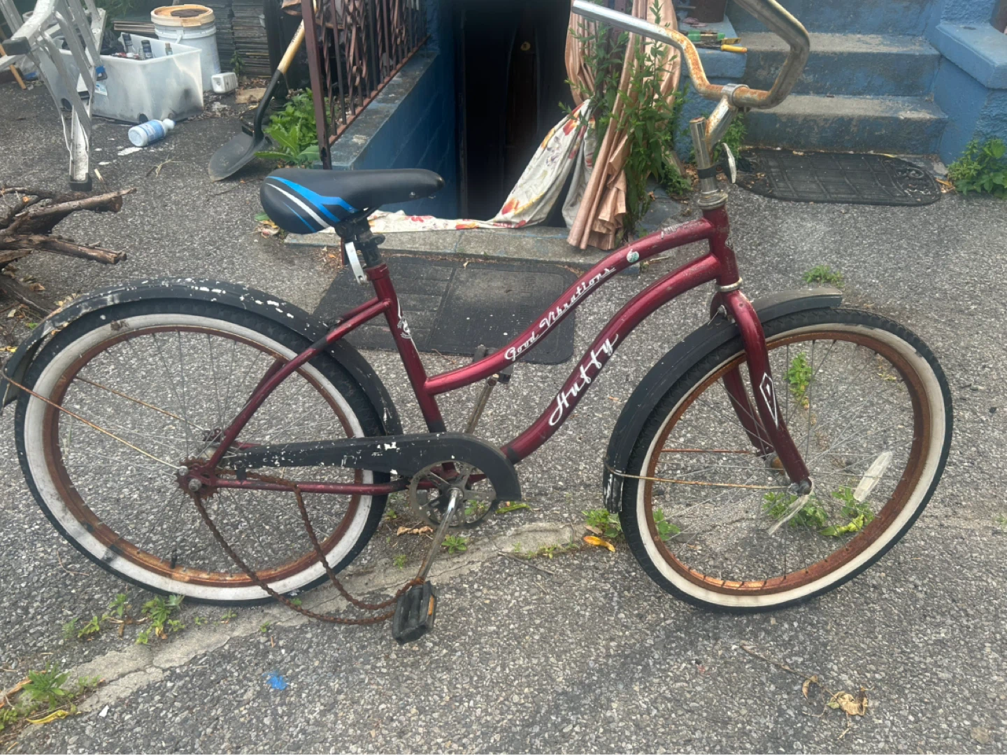 Huffy Good Vibrations Cruiser Bicycle