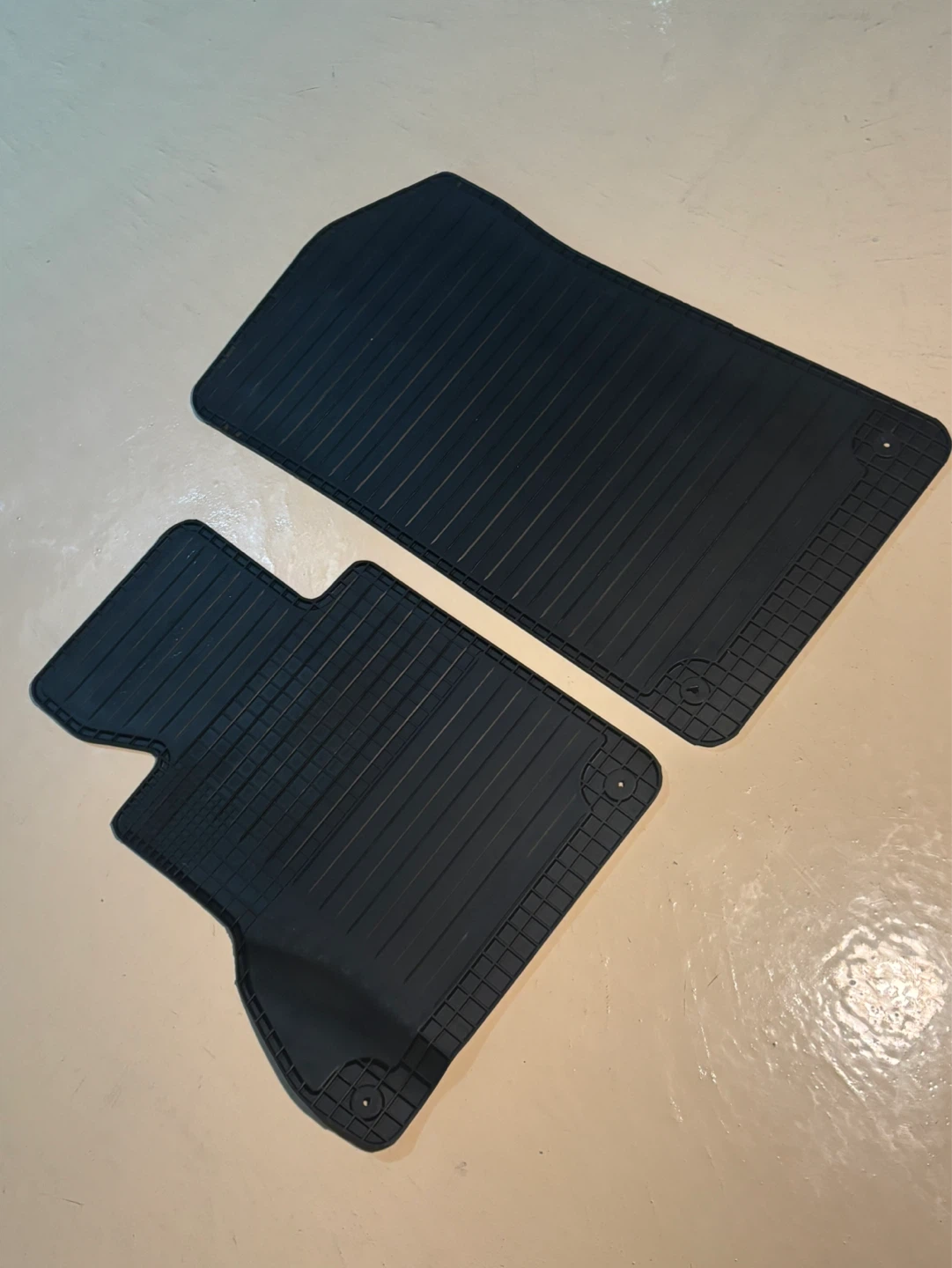Genuine BMW E46 Rubber Front Mats - photo 2