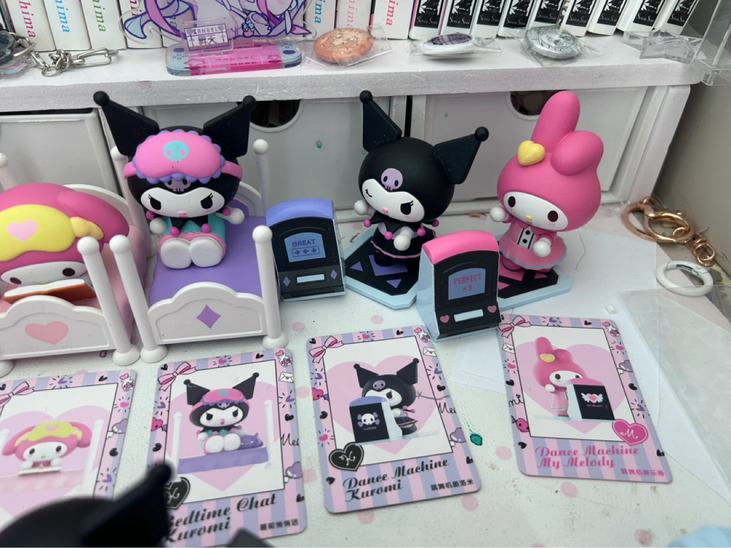 Sanrio sweet besties Kuromi and My Melody Figurines - photo 5
