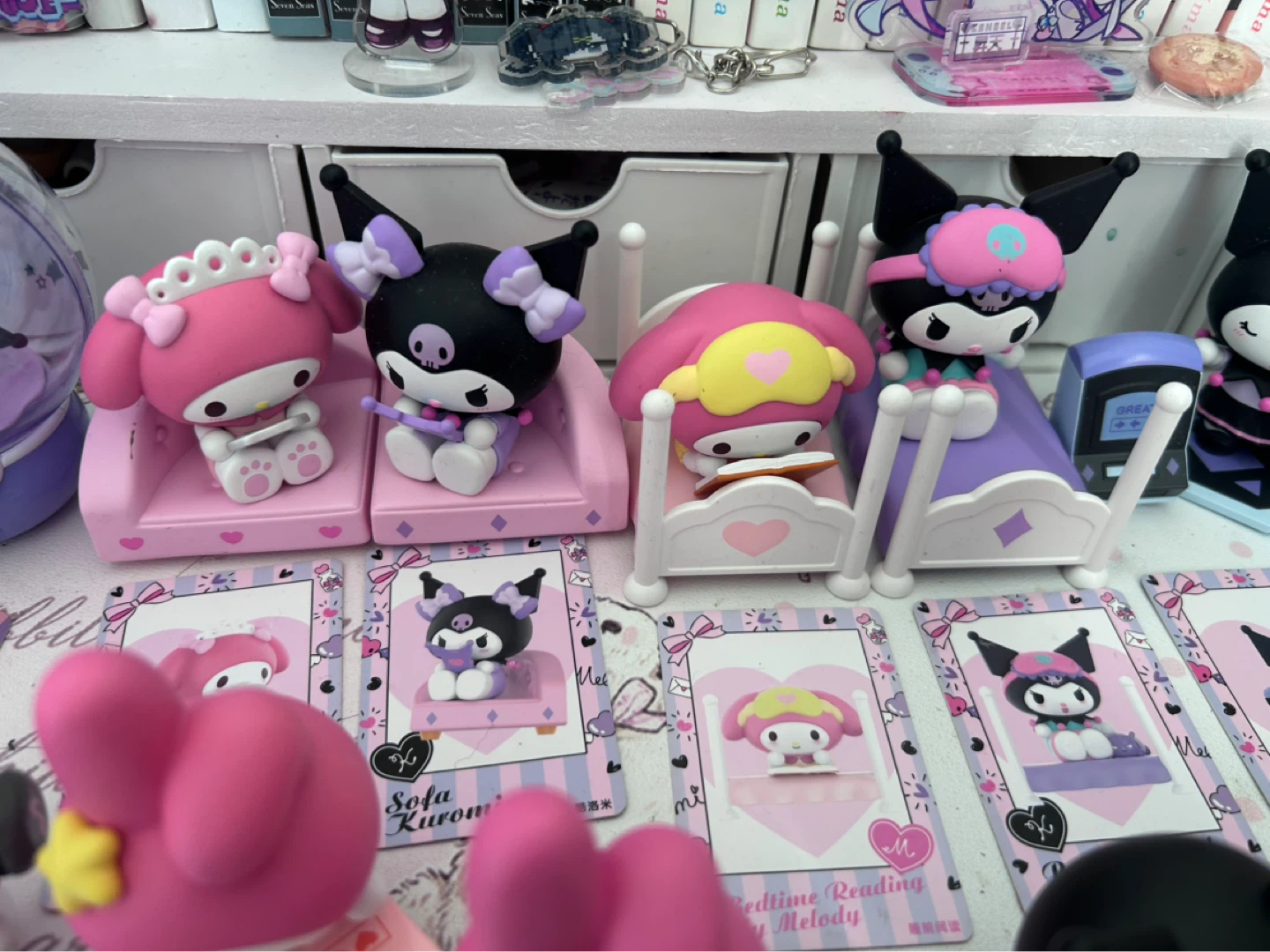 Sanrio sweet besties Kuromi and My Melody Figurines - photo 4