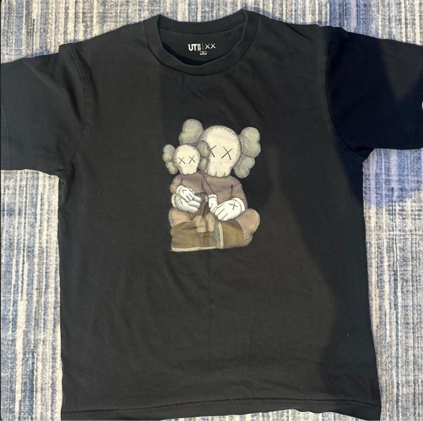 UNIQLO x KAWS UT T-Shirt - photo 2