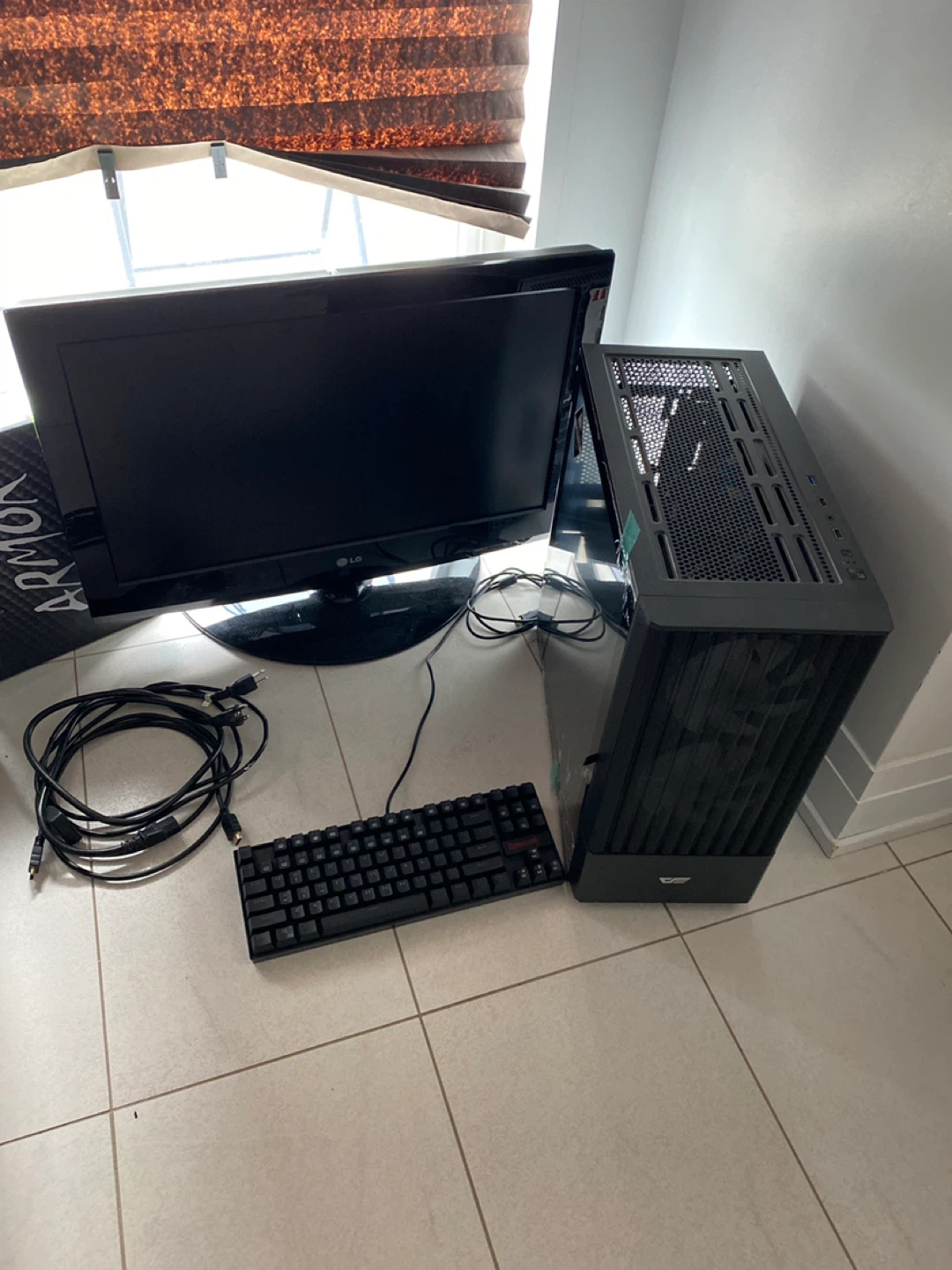 MSI Gaming PC - Intel Core i5-6600K + 1070ti+monitor - photo 3