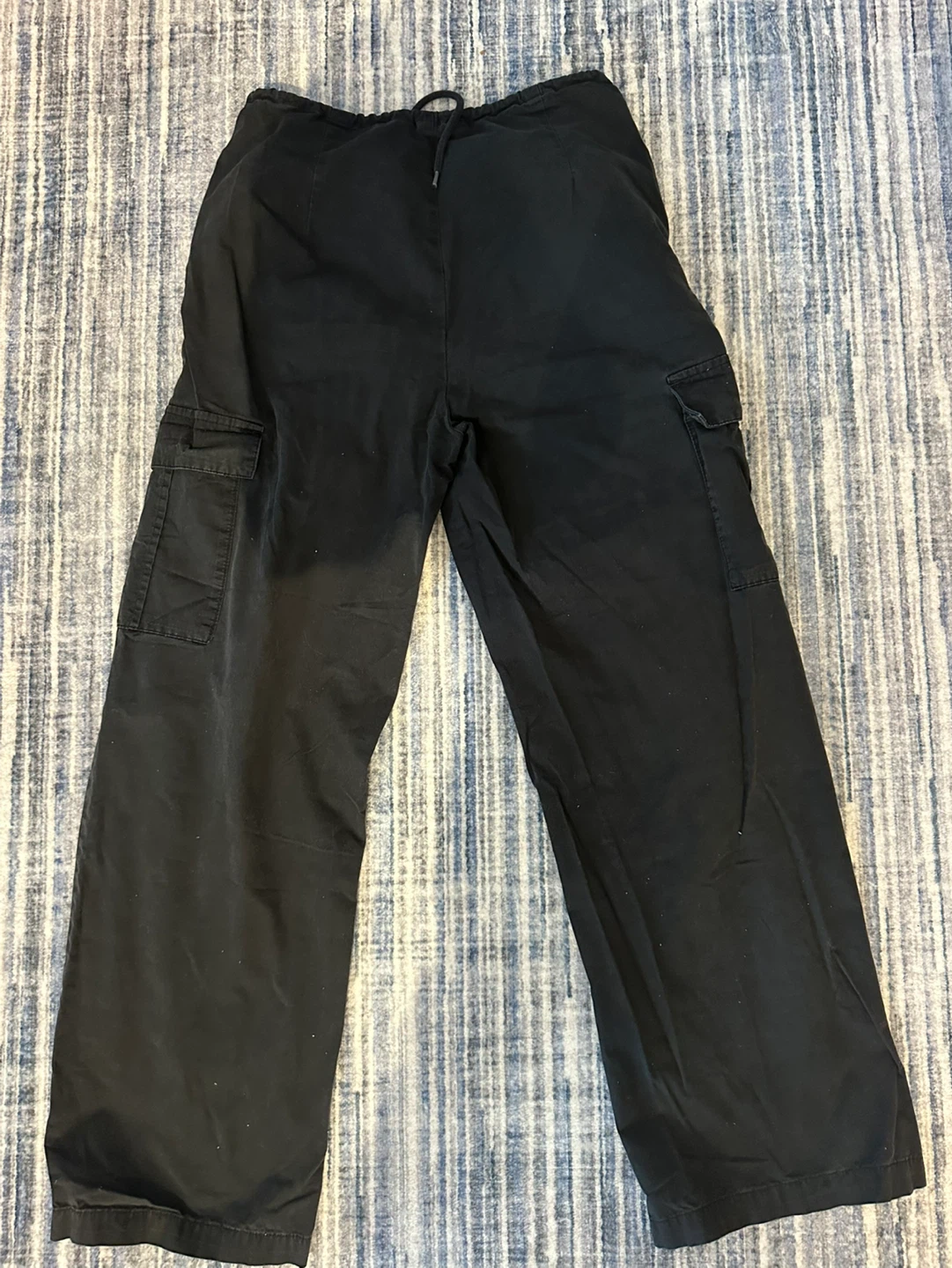Black cargo pants with adjustable waistband - photo 4