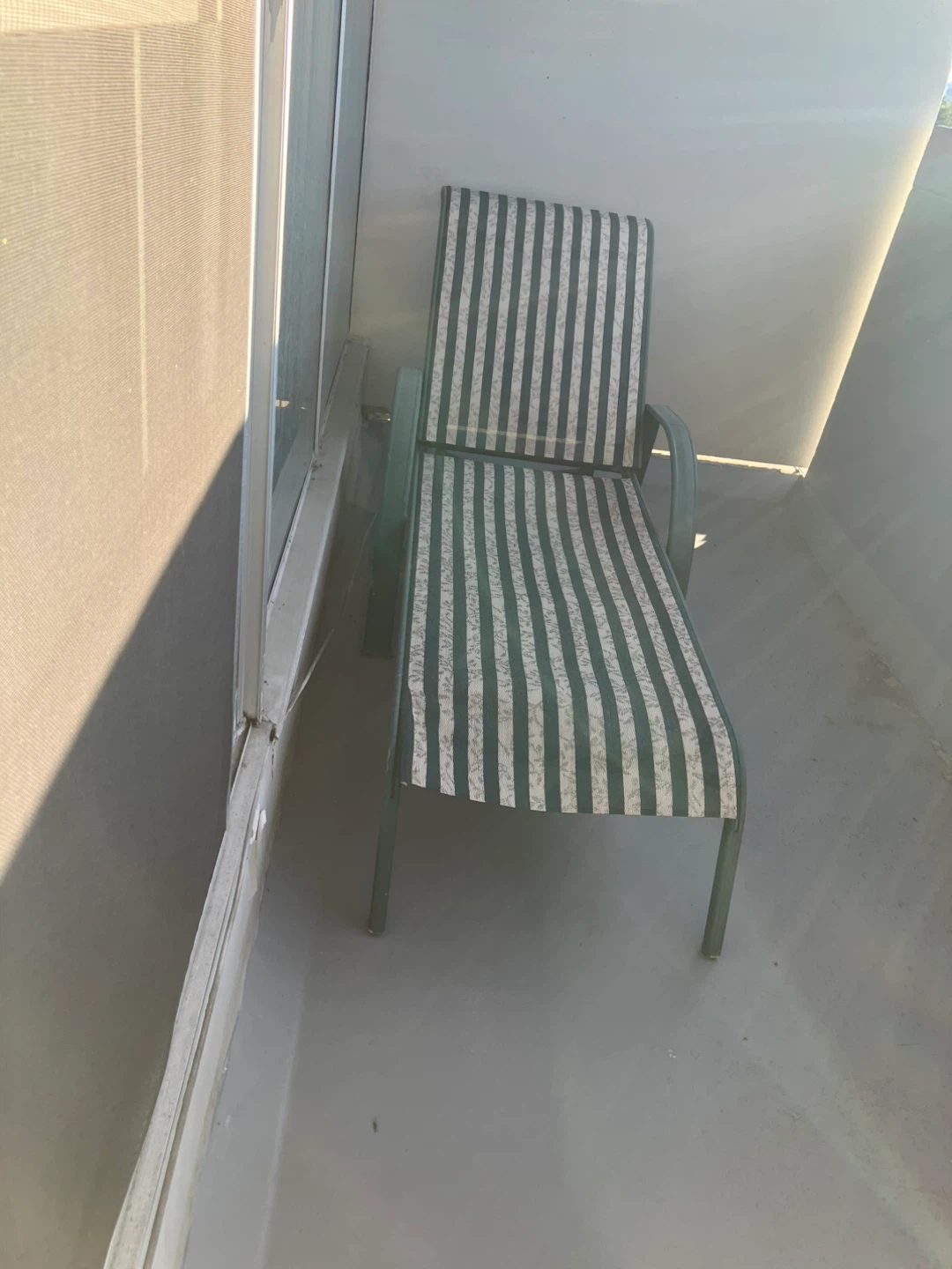 Outdoor Chaise Lounge Chair