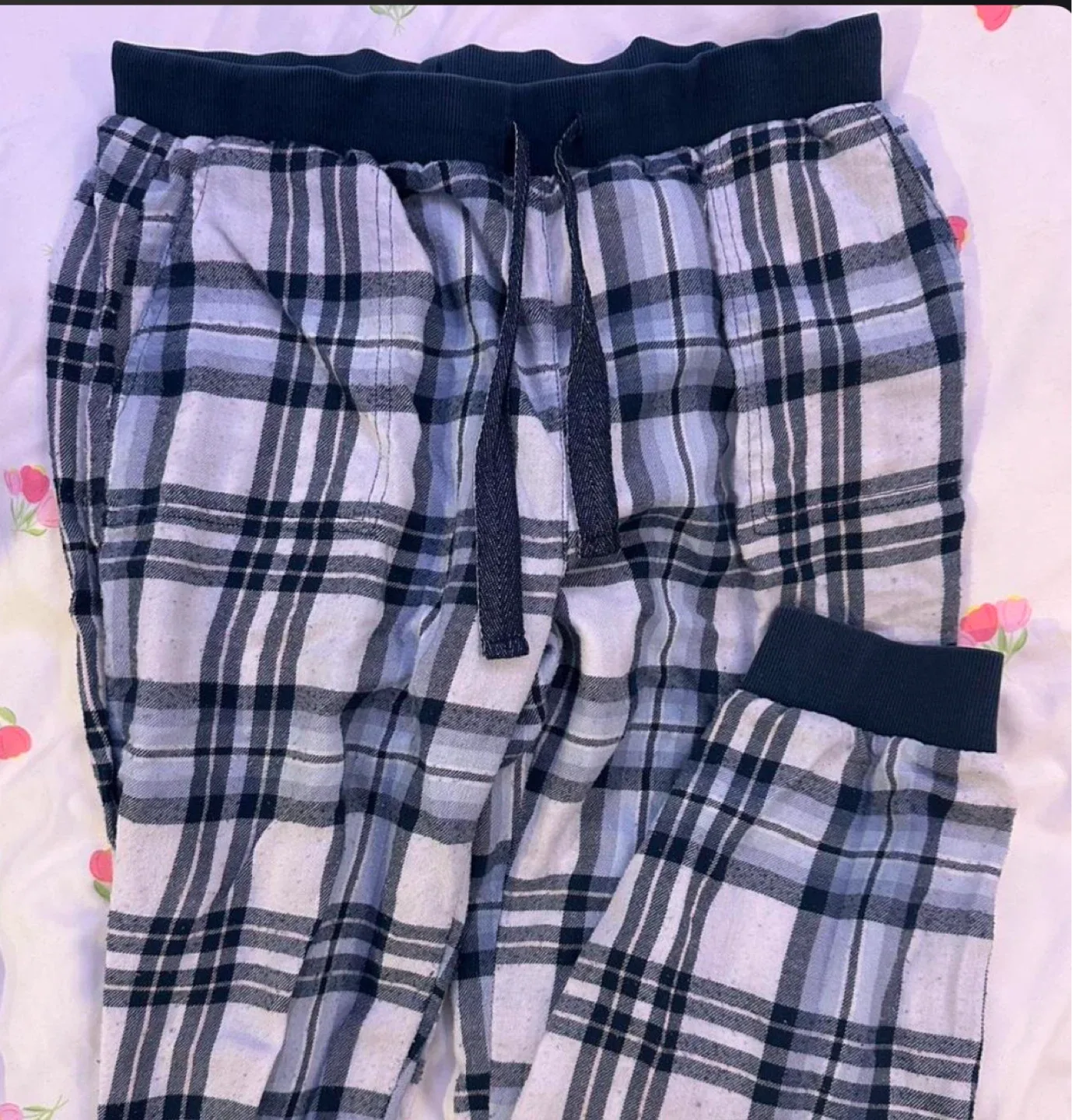 La Vie en Rose Plaid Pajama Pants - photo 2