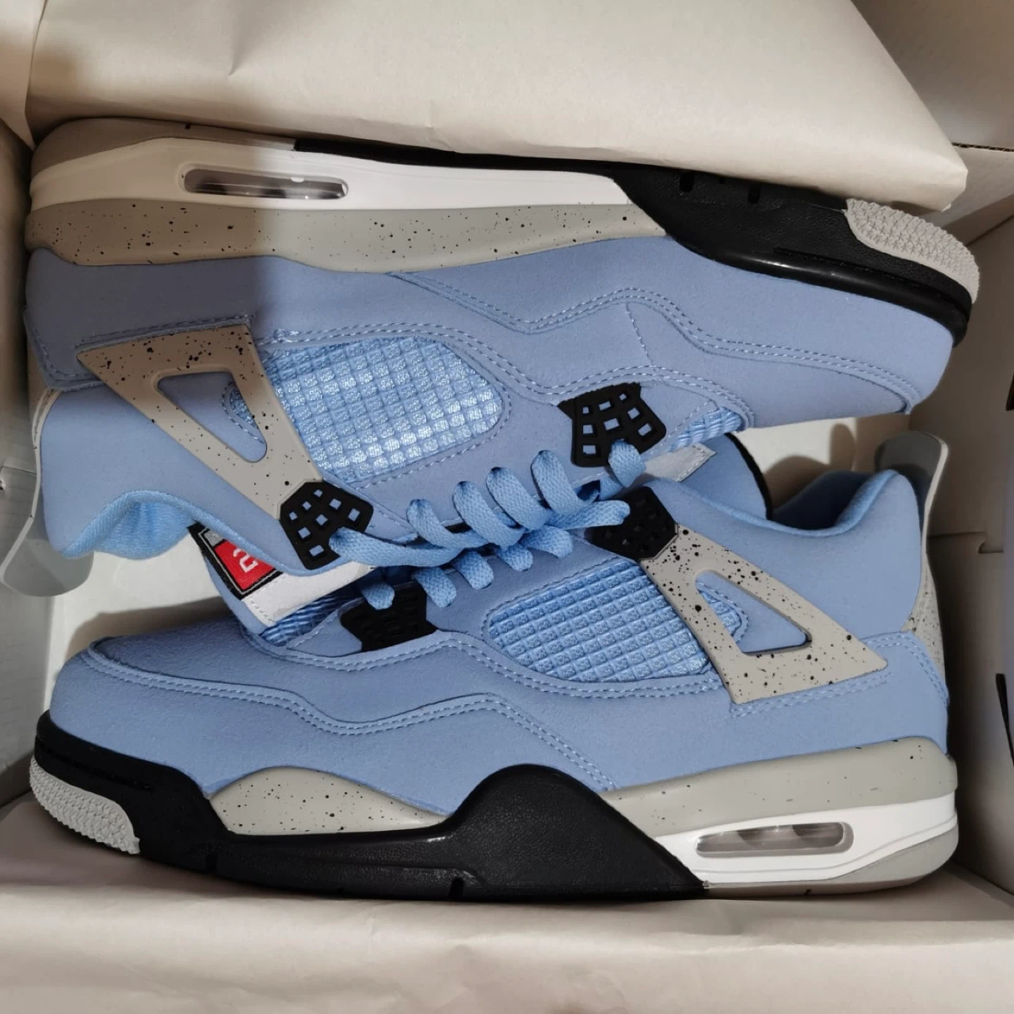Air Jordan 4 "University Blue" size 12 - photo 2