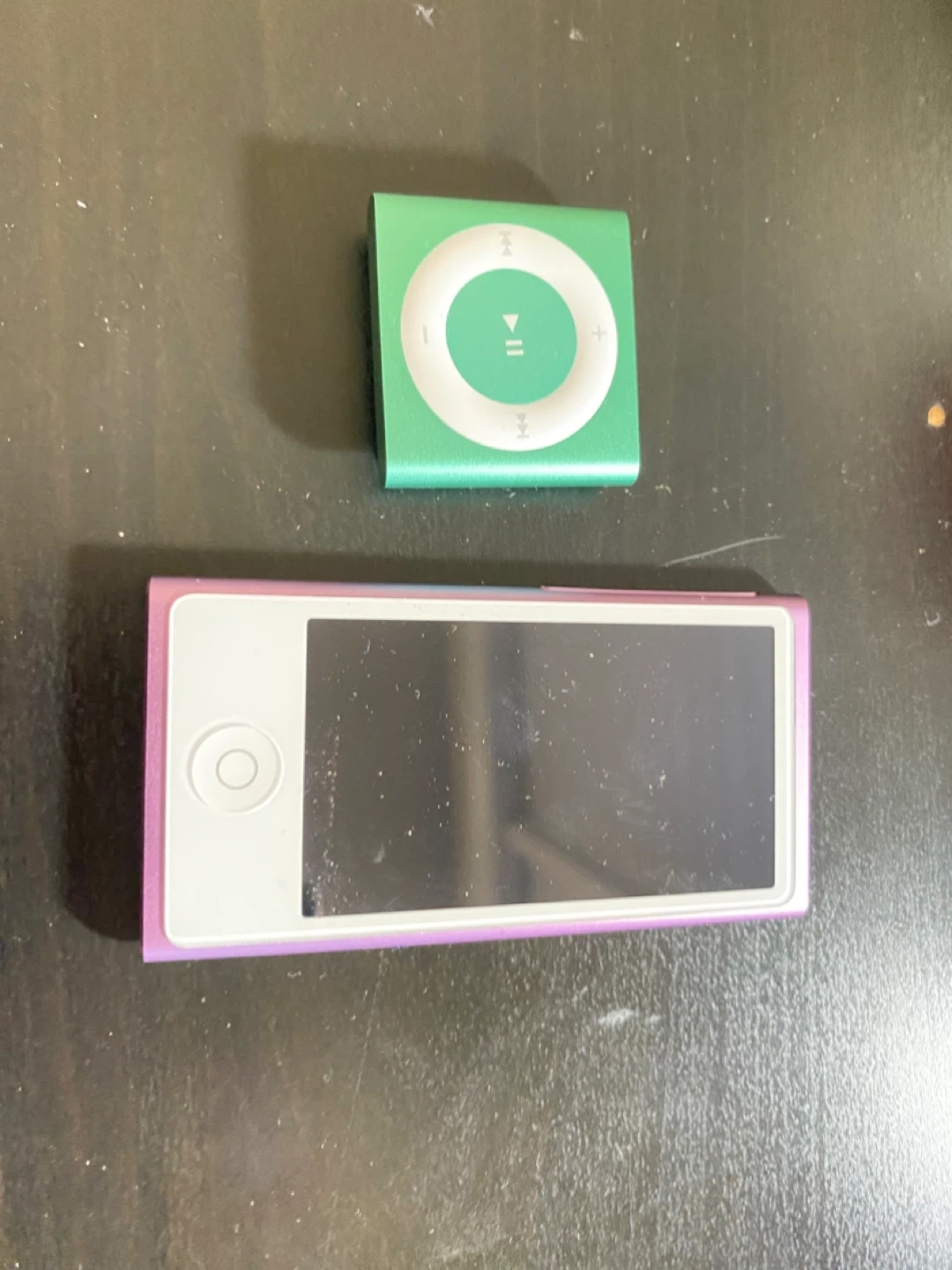 Apple iPod Shuffle & Nano