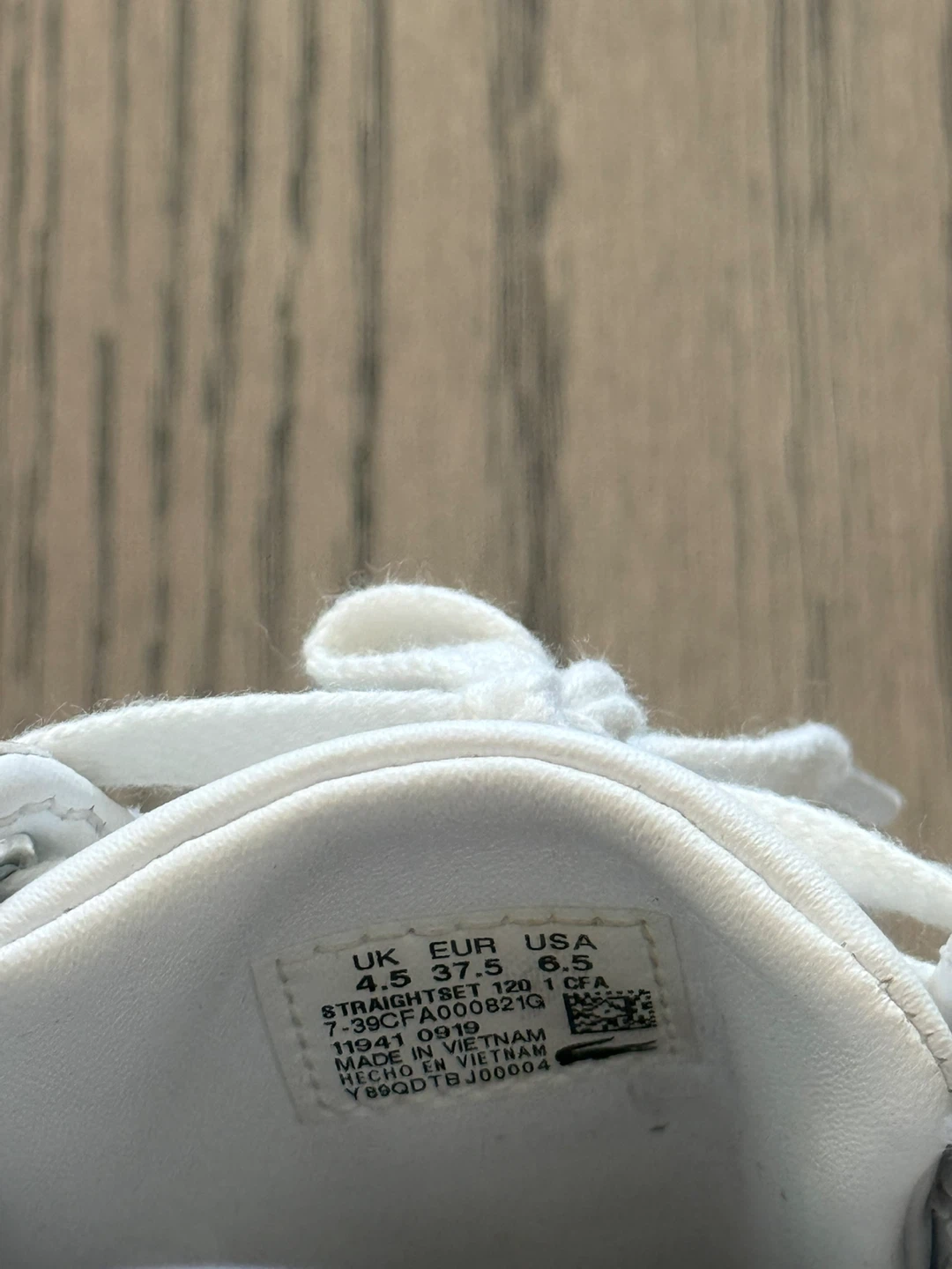 Lacoste leather shoes - photo 5