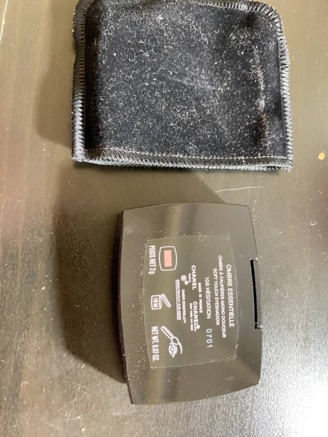 CHANEL Ombre Essentielle Soft Touch Eyeshadow 106 Hésitation - photo 2