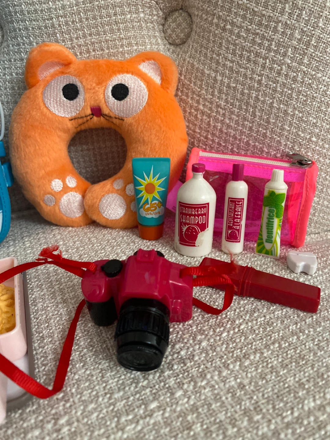Our Generation Girls Travel Suitcase Playset with Accessories - photo 4