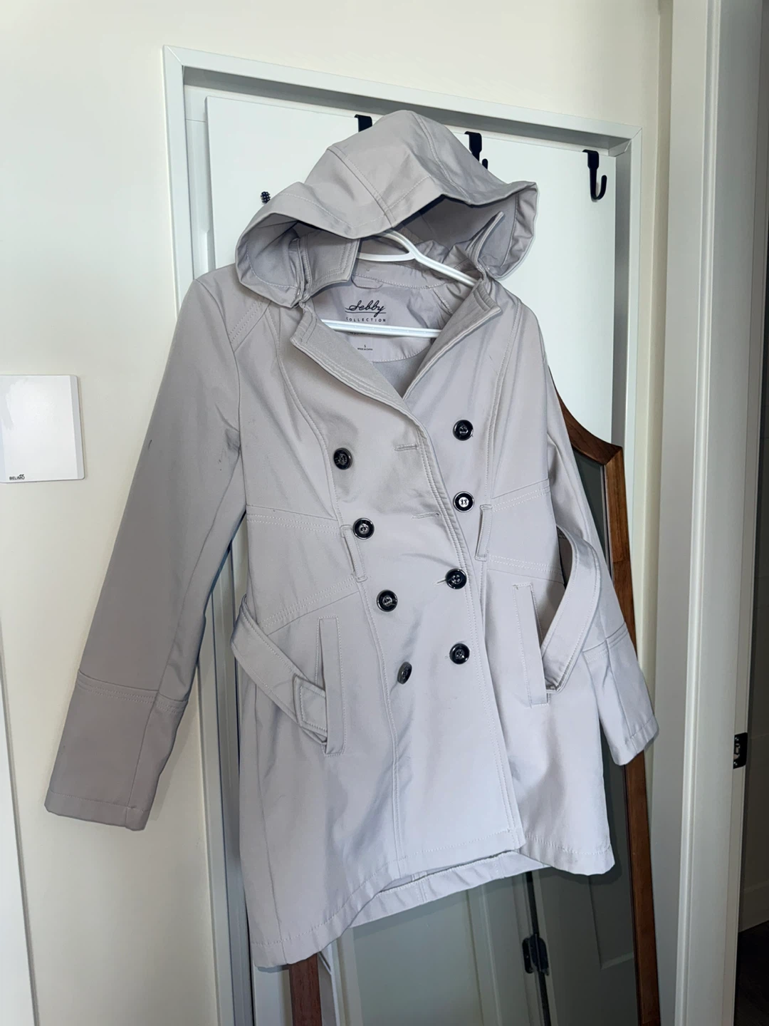 Water-Resistant & Windproof Jacket – Size Small
