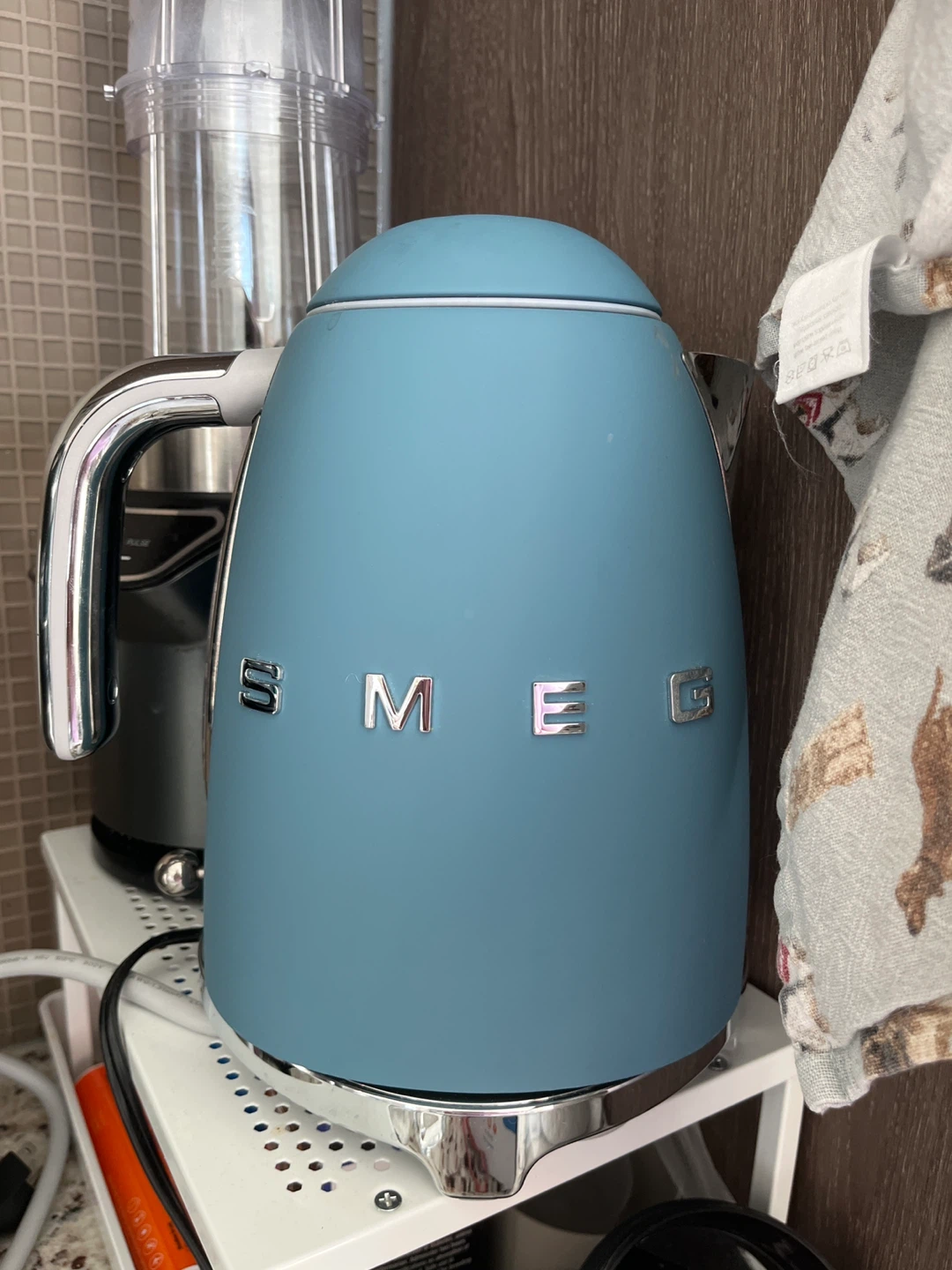 Stunning Matte Teal Smeg Kettle worth $264