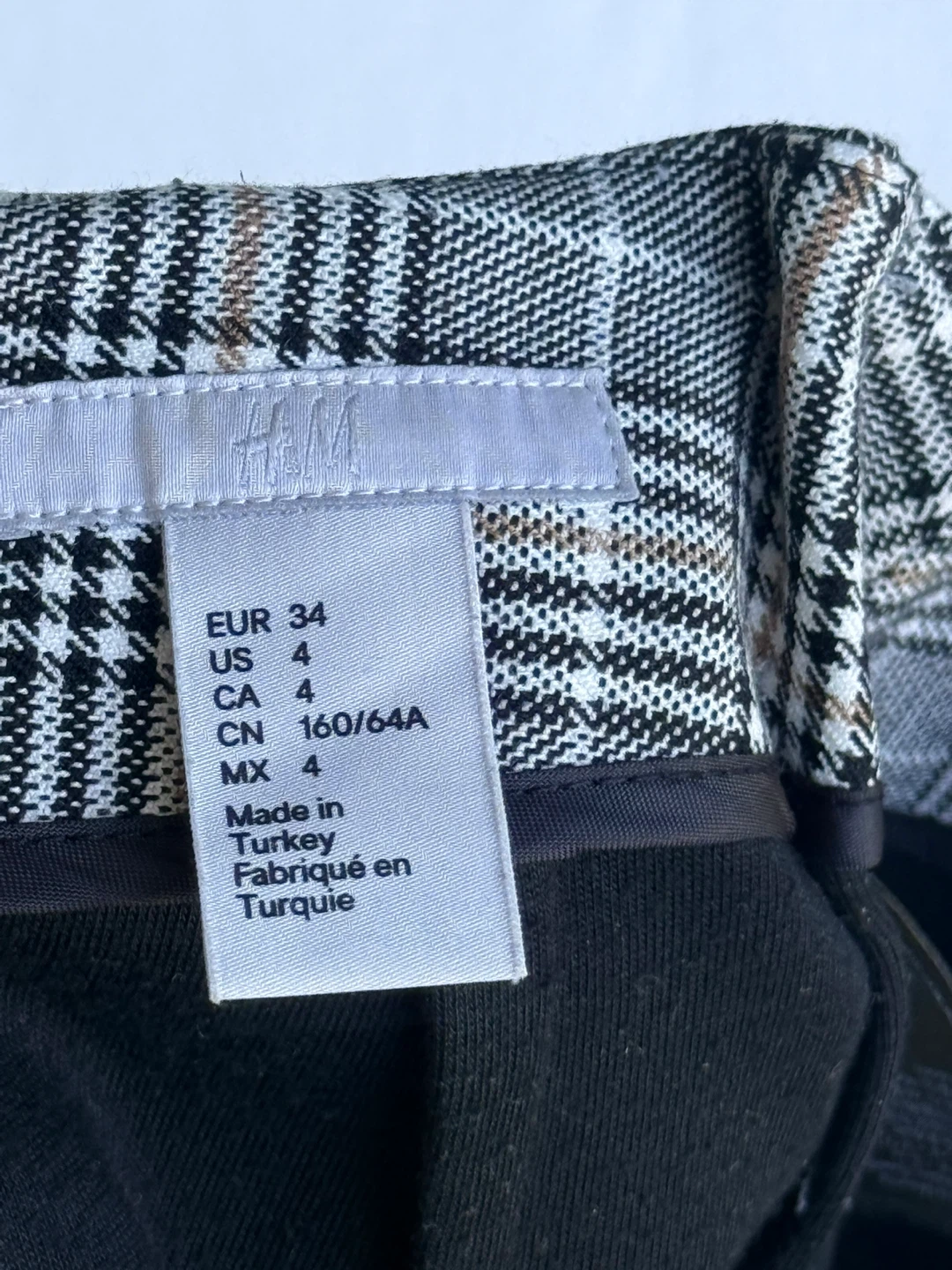 H&M Checkered Skirt – Size CA/US 4 (EUR 34) - photo 3