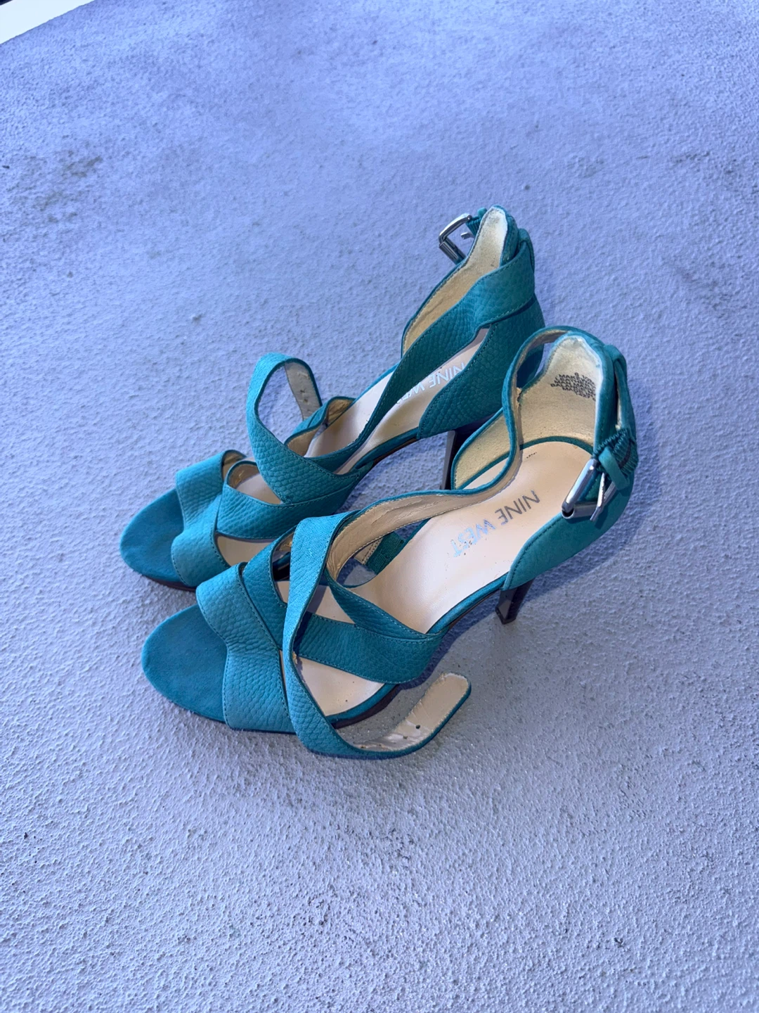Vintage Nine West Teal Heels – Size 6.5 - photo 4