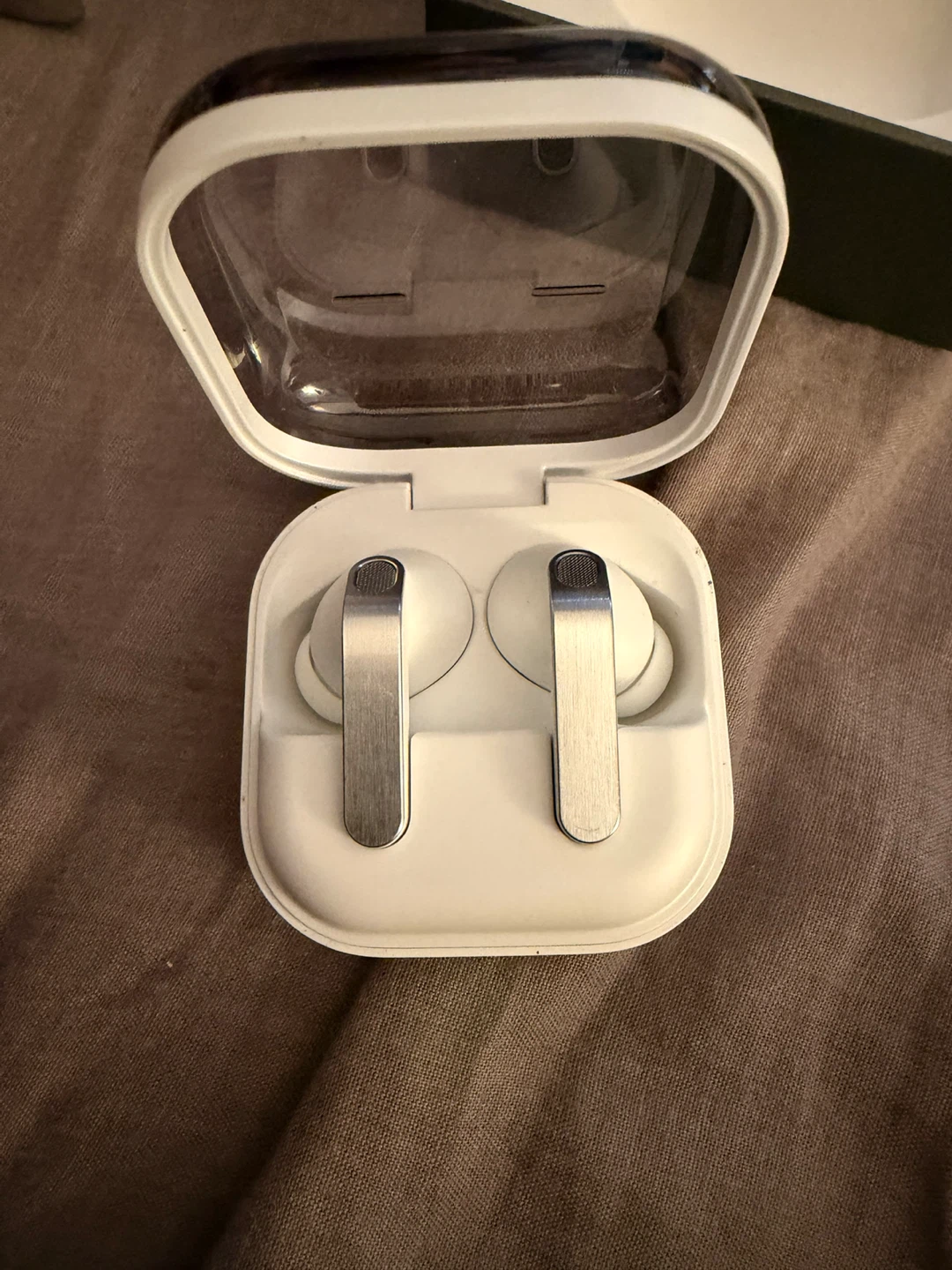 Samsung buds 4 Pro - photo 5