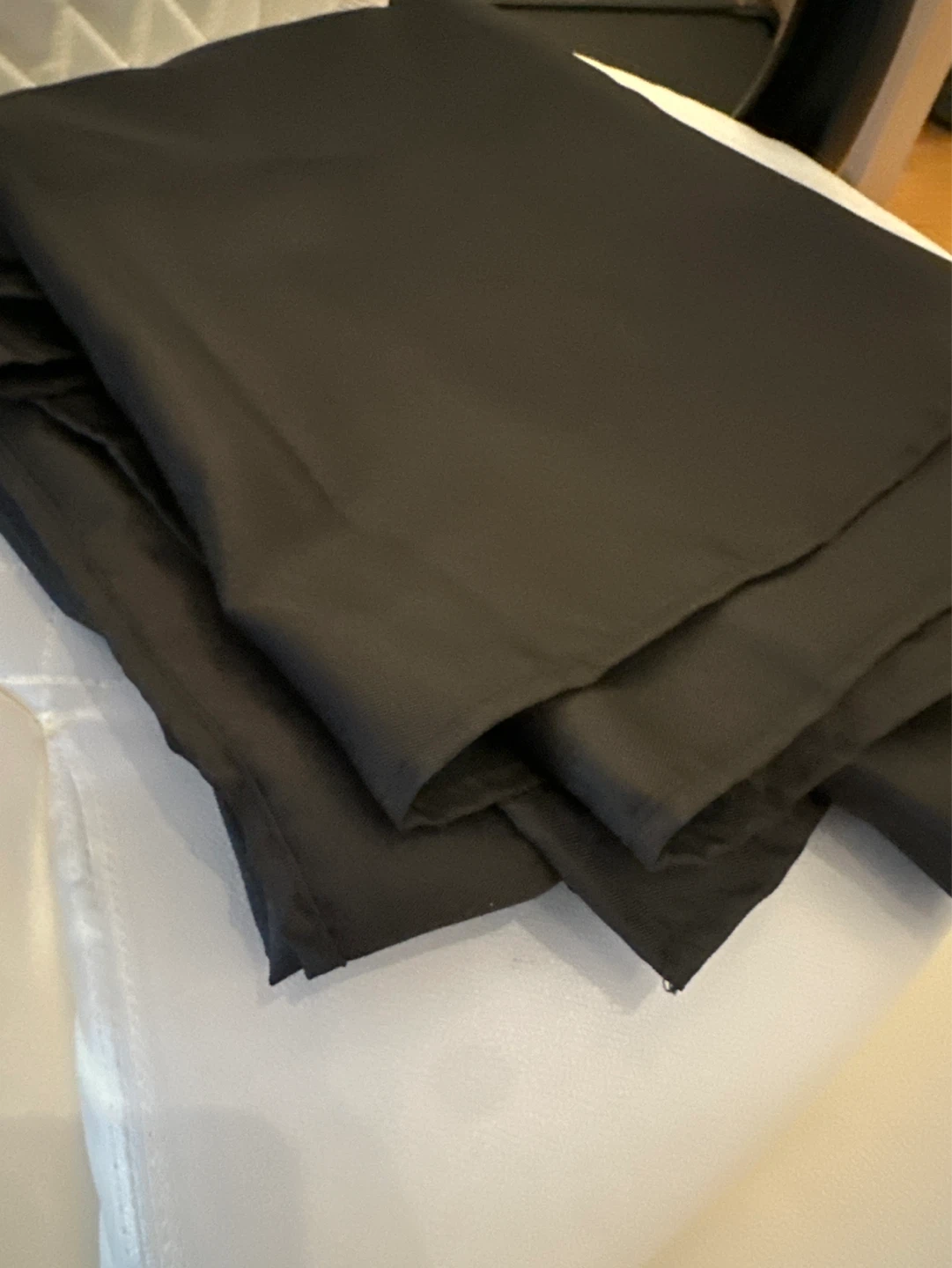 Black Tablecloth 140cm x 180cm (55" x 70")