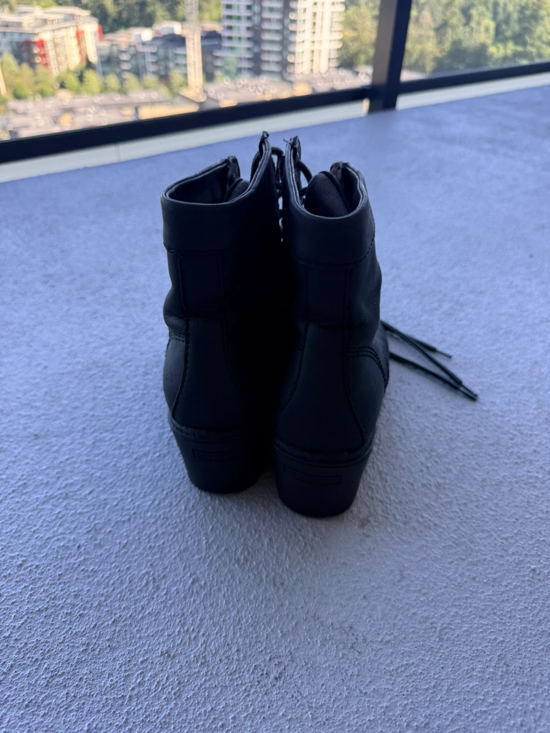 Vintage Kodiak Waterproof Boots – Size 6.5 - photo 5