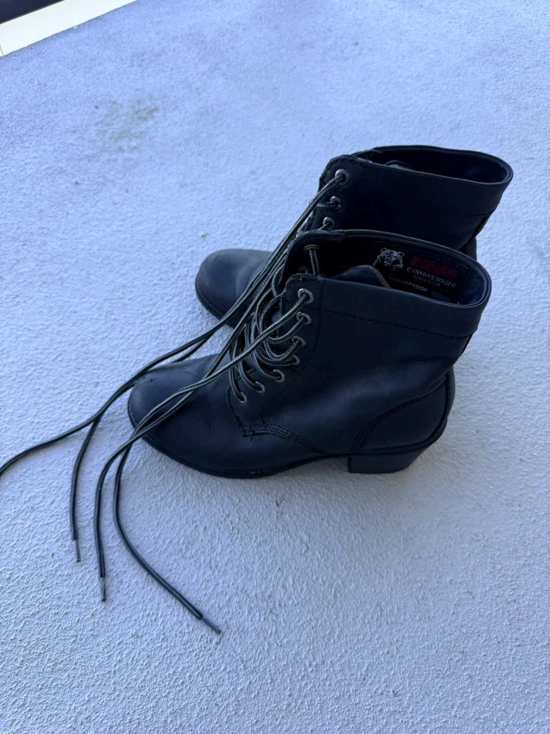 Vintage Kodiak Waterproof Boots – Size 6.5