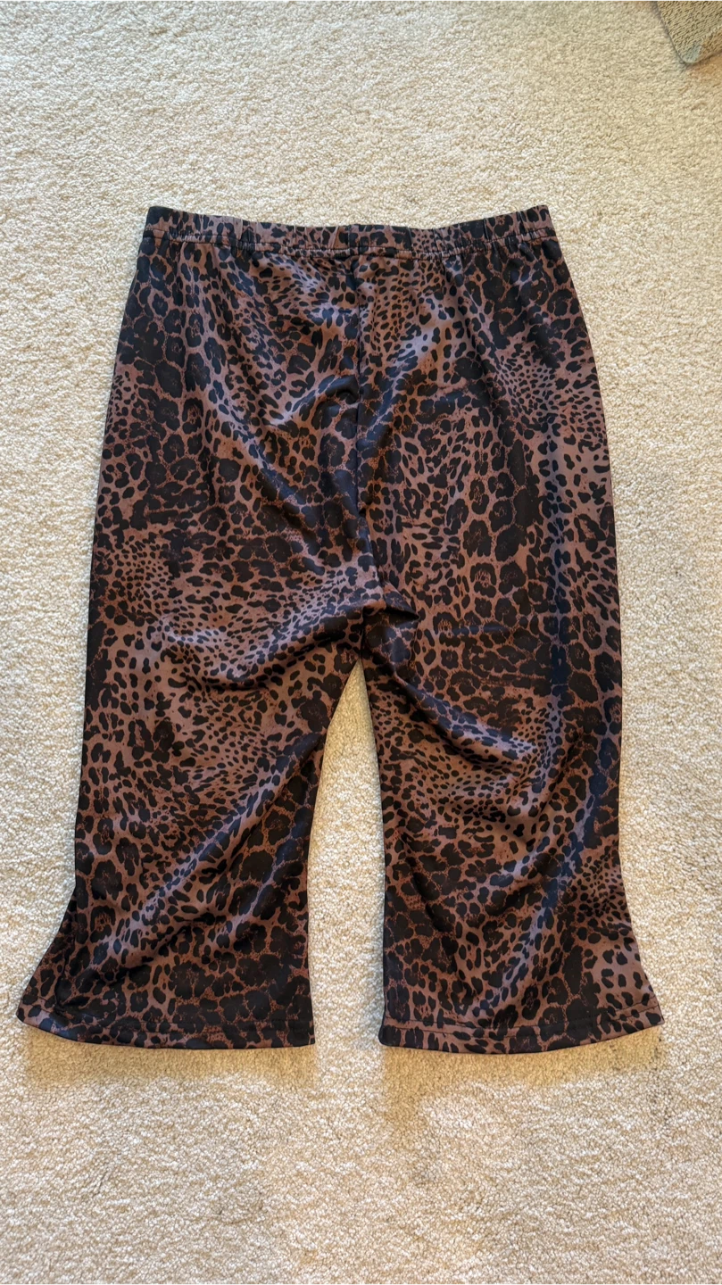 Women's Leopard Print Flare Pants - photo 3