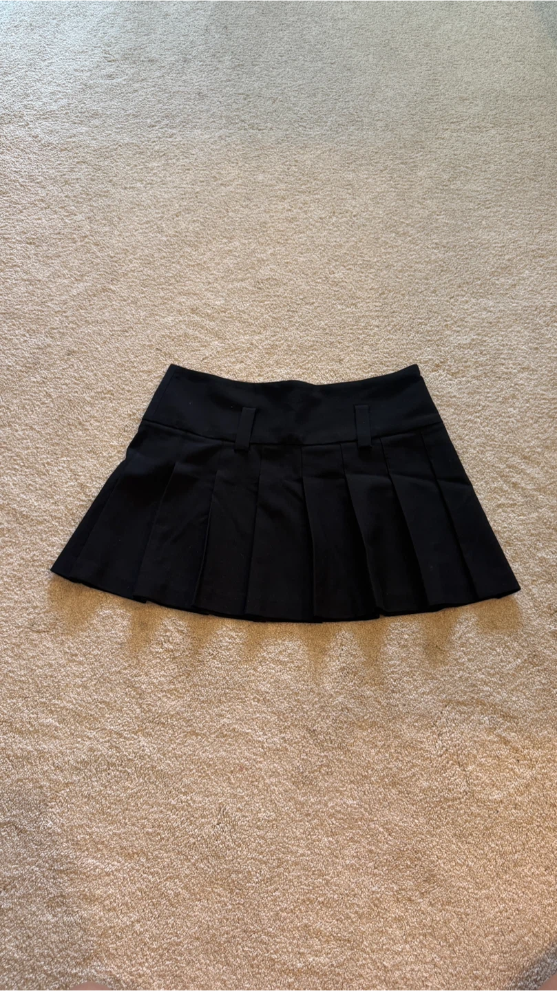 Black Pleated Mini Skirt