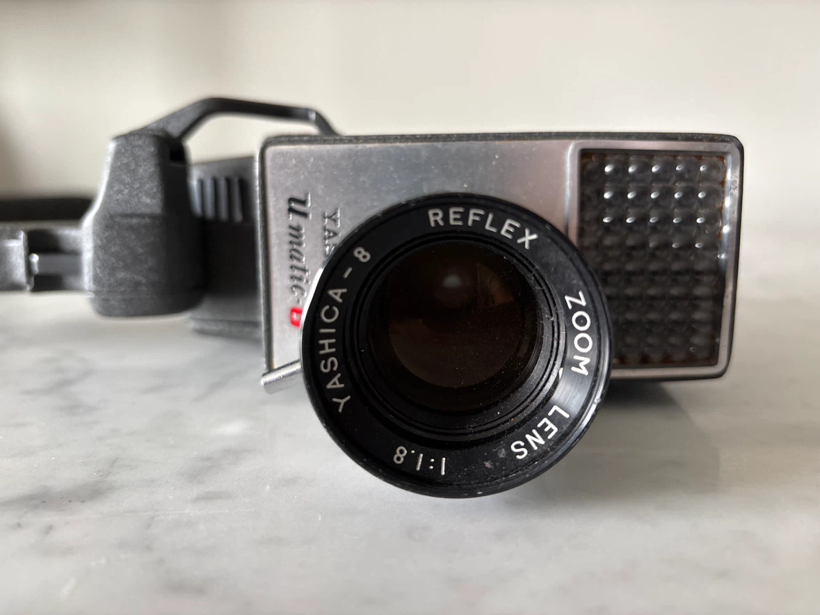Yashica U-G Super 8 Film Camera - photo 3