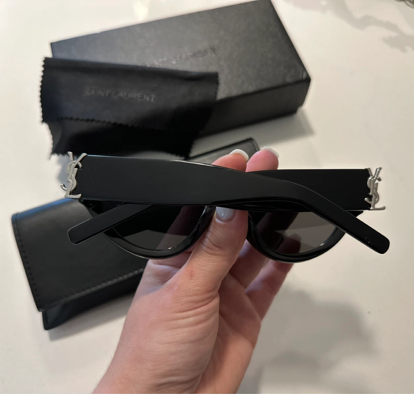 Saint Laurent Black Cat-Eye Sunglasses - photo 5