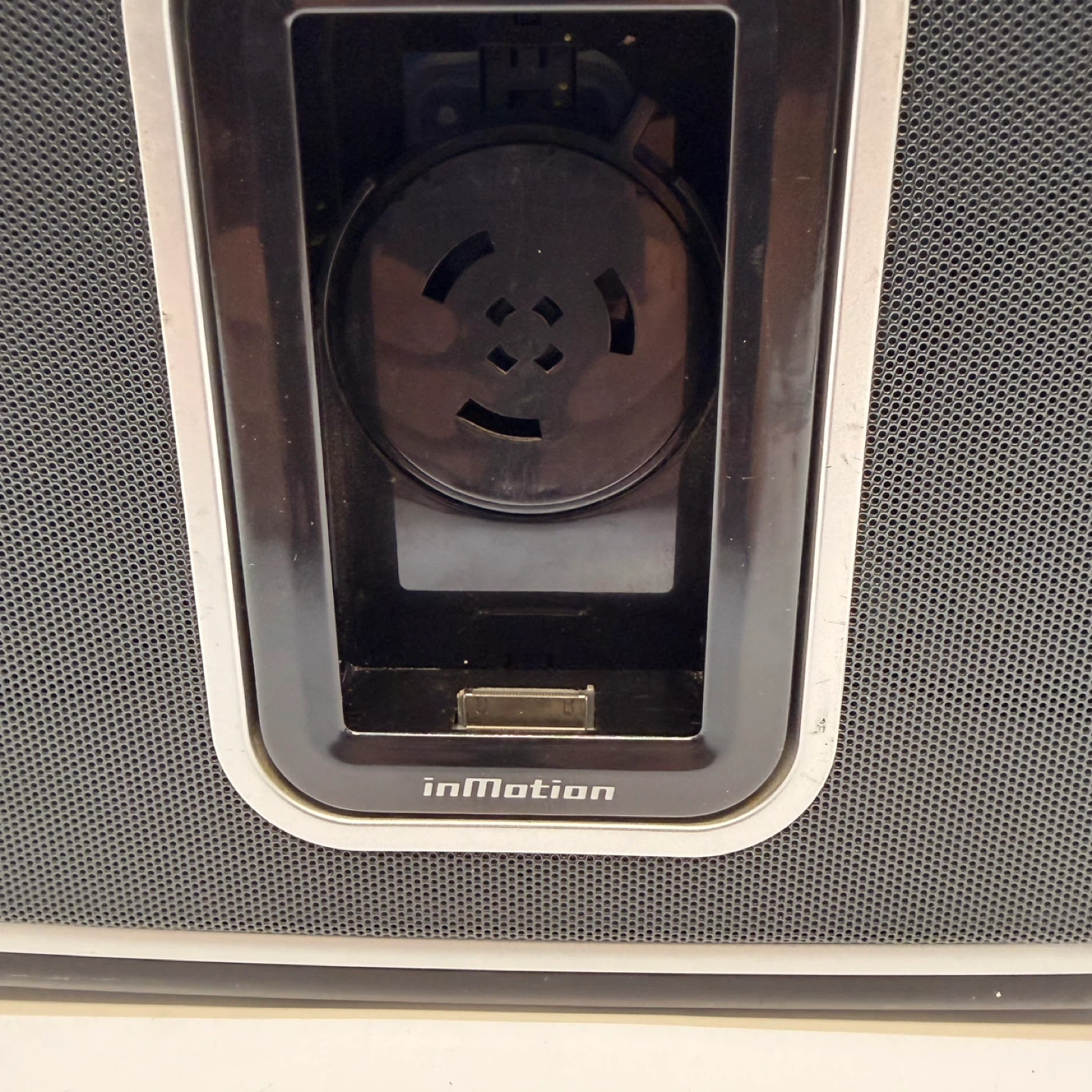 Altec Lansing inMotion iM9 Portable Speaker System - photo 2