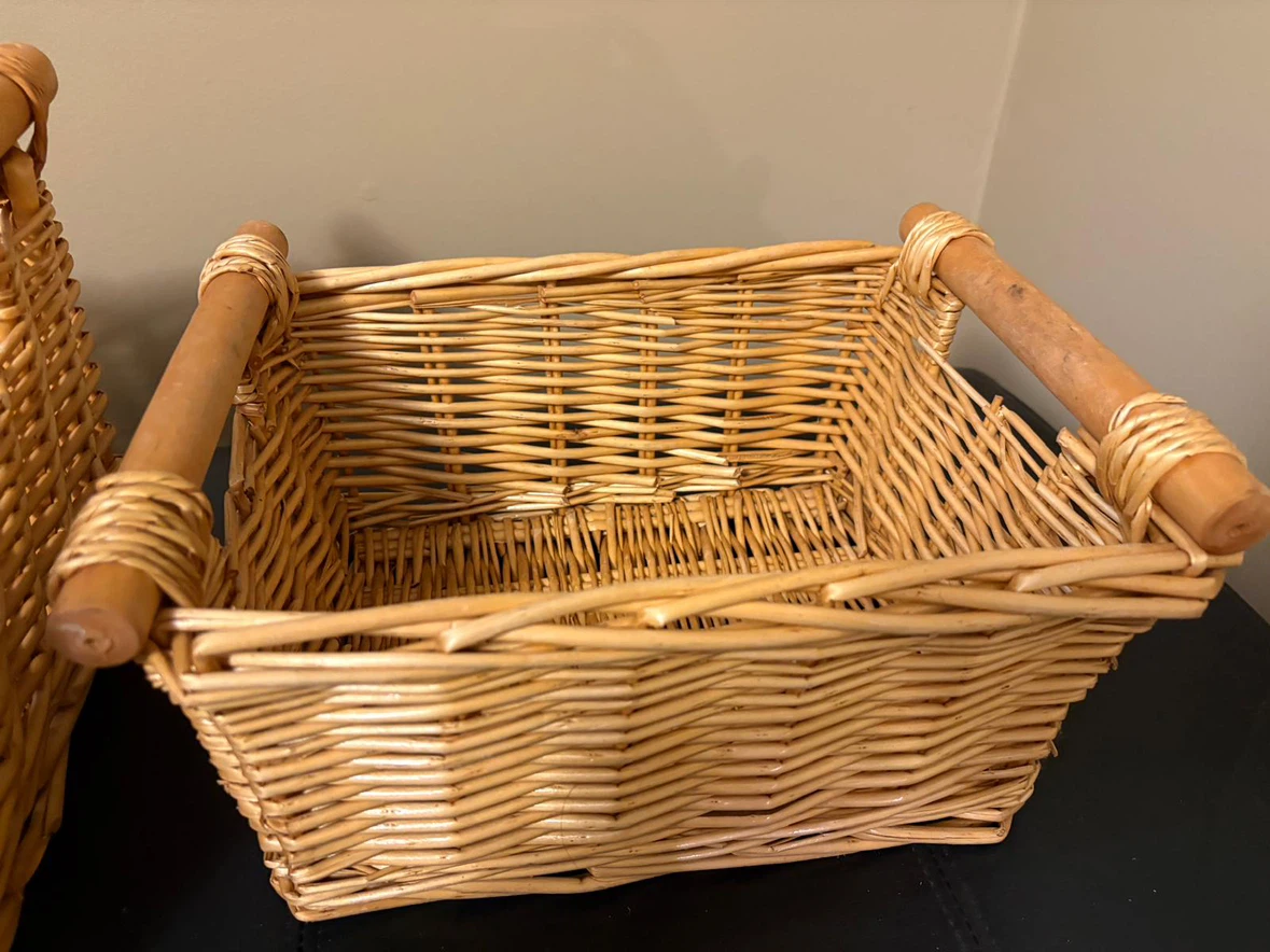 Wicker storage baskets with wooden handles - photo 2