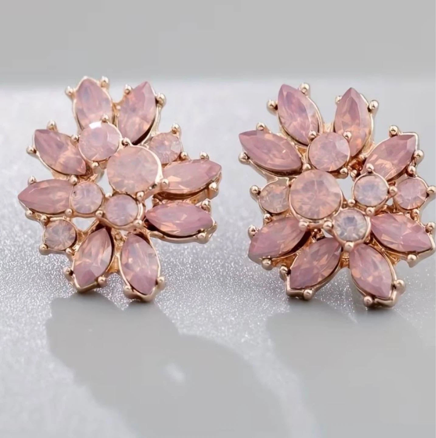Rose Gold Pink Crystal Flower Stud Earrings - photo 3
