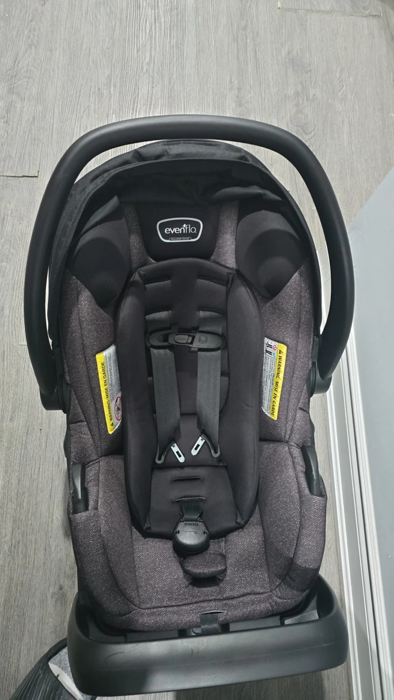 Evenflo Infant Car Seat - photo 2