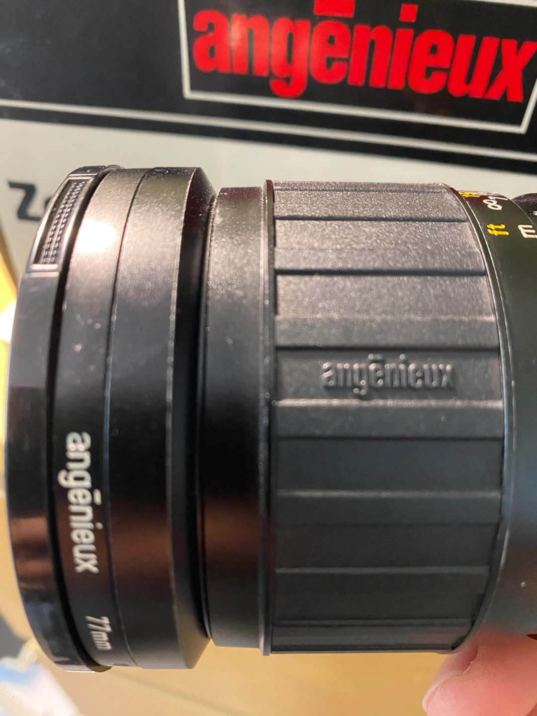 Angenieux Zoom 28-70mm f/2.6 AF Lens - photo 4