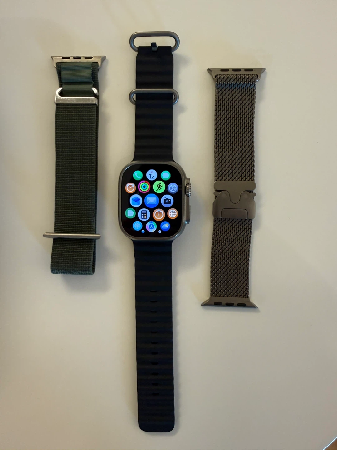 Apple Watch Ultra 49mm Titanium Case