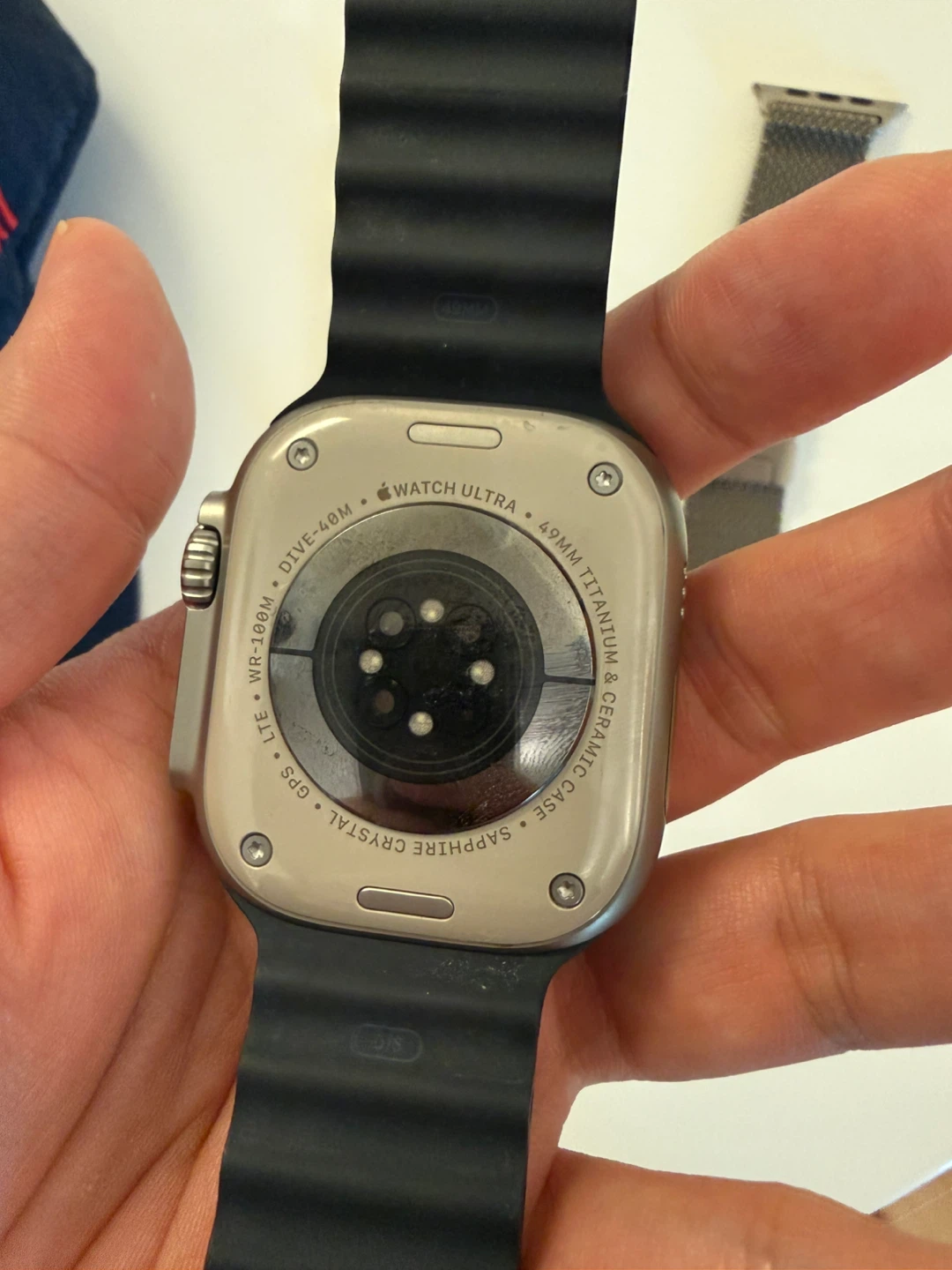 Apple Watch Ultra 49mm Titanium Case - photo 2