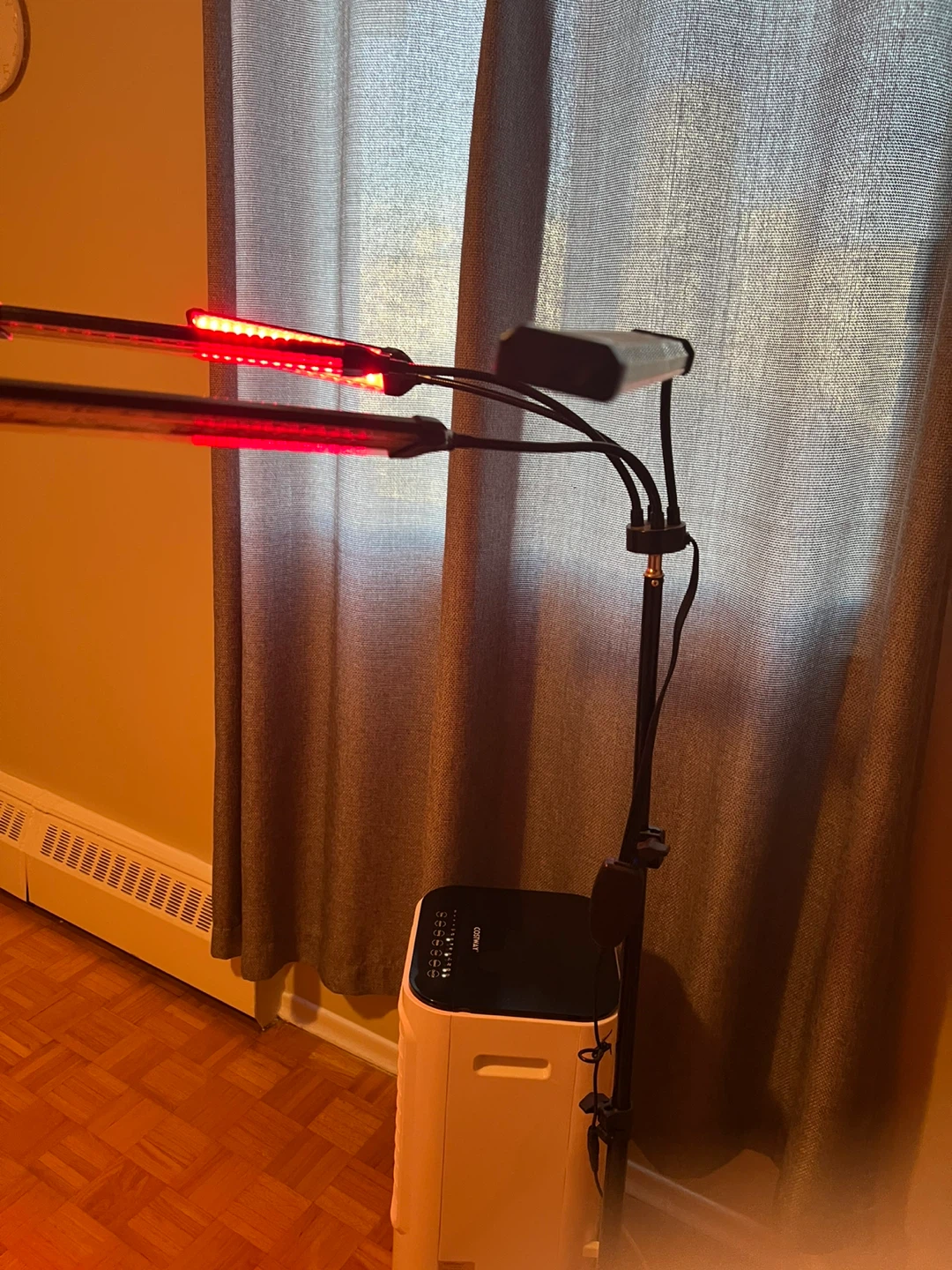LED Therapy Lamp Stand - photo 3