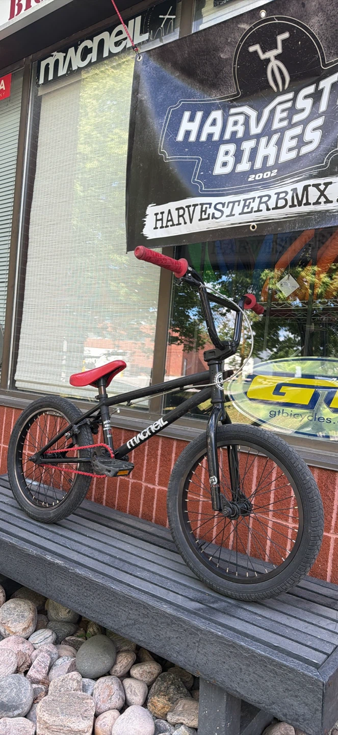 MacNeil 18” BMX Bike - photo 2